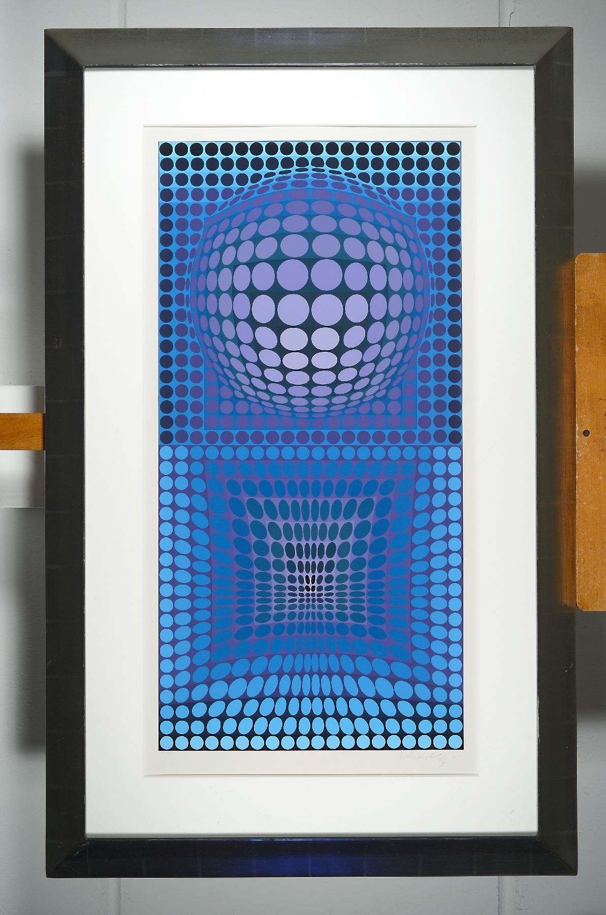 Viktor Vasarely, 1908 - 1997, Farbserigrafie auf festem Karton, re. u. handsigniert, li. u. nummeriert 173/190, selten großes Werk mit einem ...