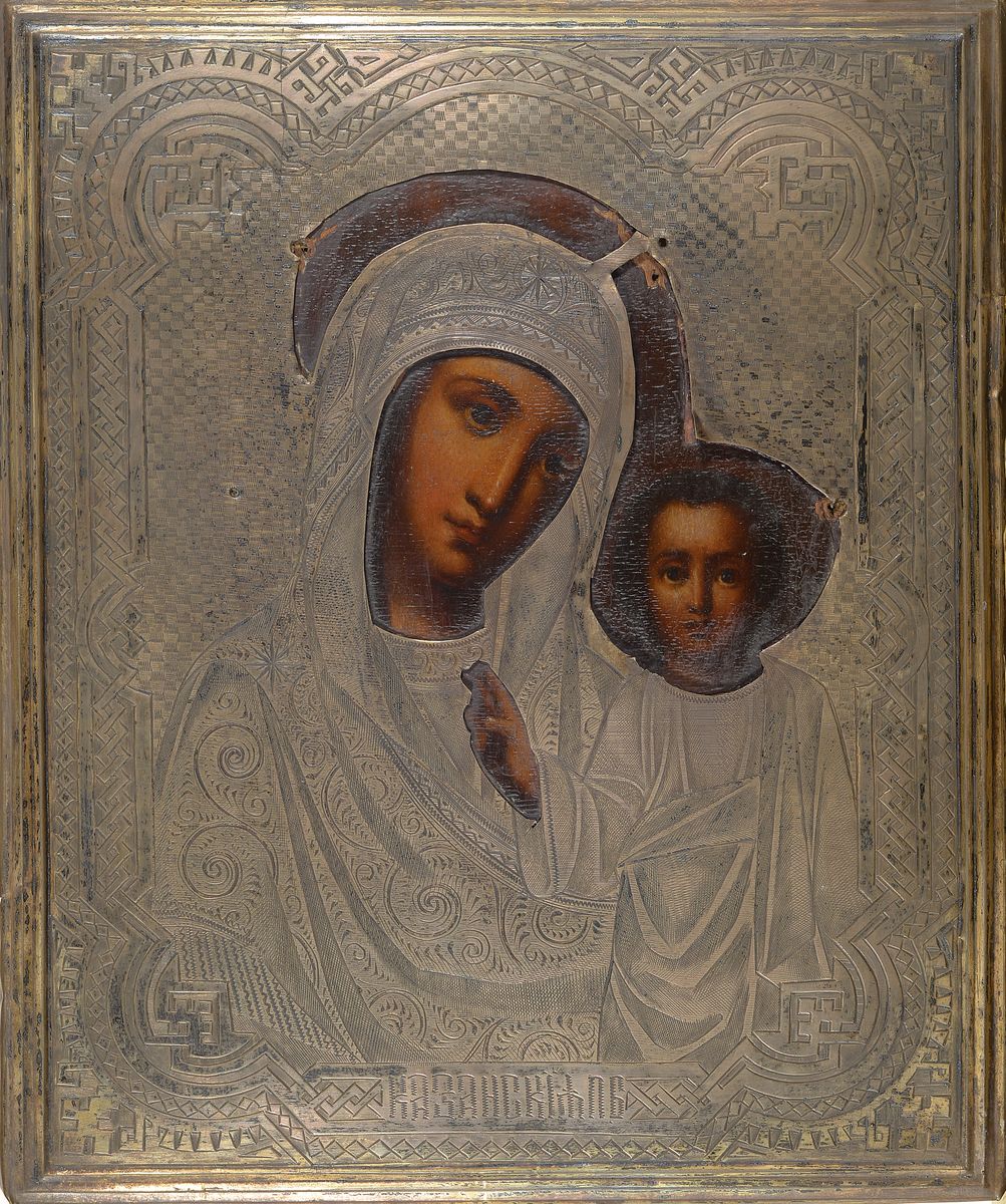 Ikone, Russland, um 1880, 84er Silberoklad, guillochiert, Mutter Gottes mit Kind, Eitempera/Holz, verso mit Samt bezogen, l. besch., ca. 17.5 x 14 cm