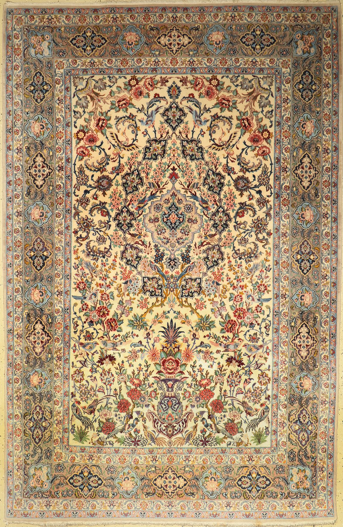 Esfahan fein, Persien, ca. 40 Jahre, Korkwolle mit und auf Seide, ca. 305 x 200 cm,EHZ: 3