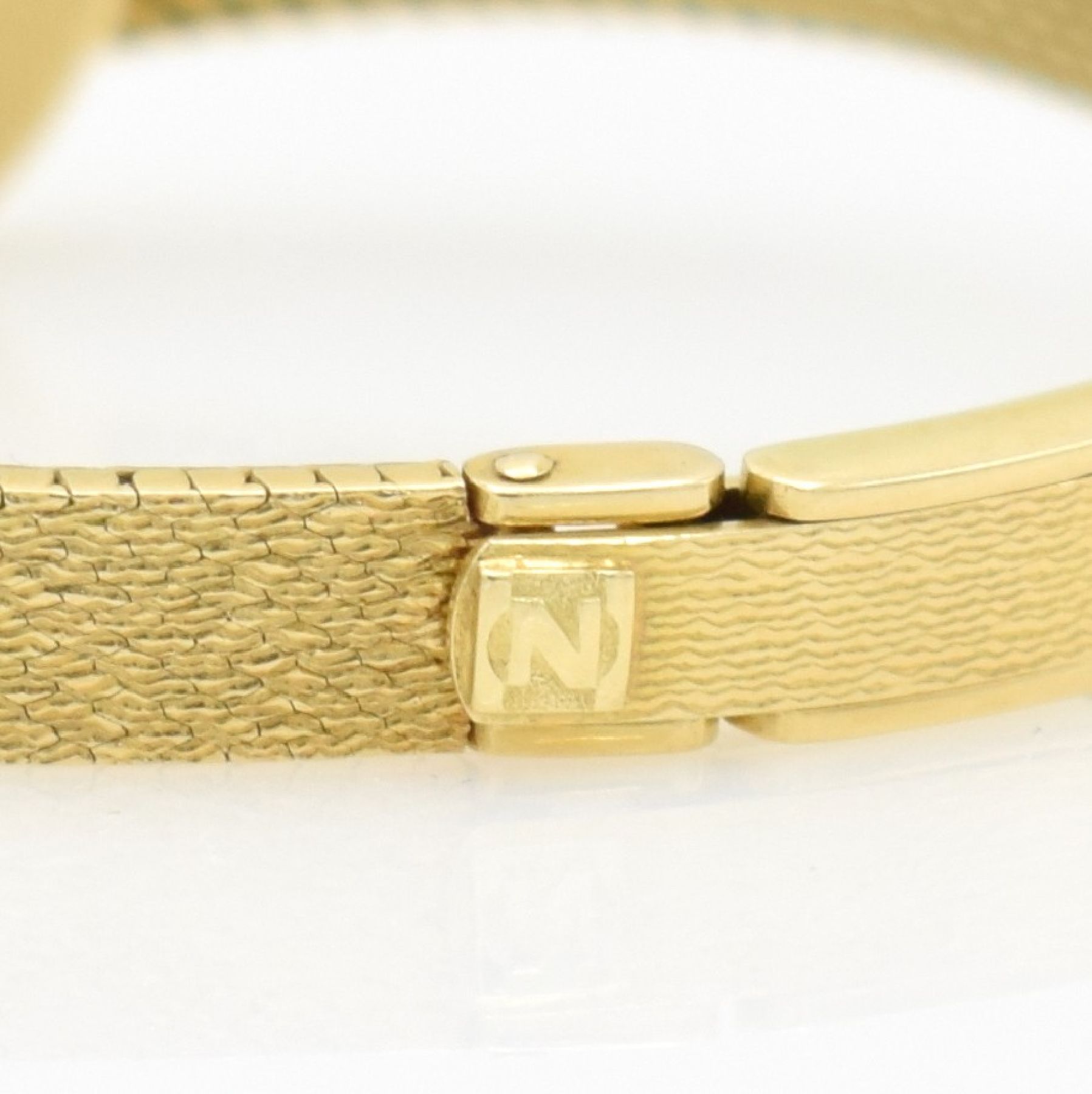 Detail d: ZENTRA Damenarmbanduhr in GG 585/000, Handaufzug, Deutschland um 1975, 2-teil. Geh., Boden aufgedr., gold. Zifferbl. m. aufges. Indizes, Kal. Durowe ...
