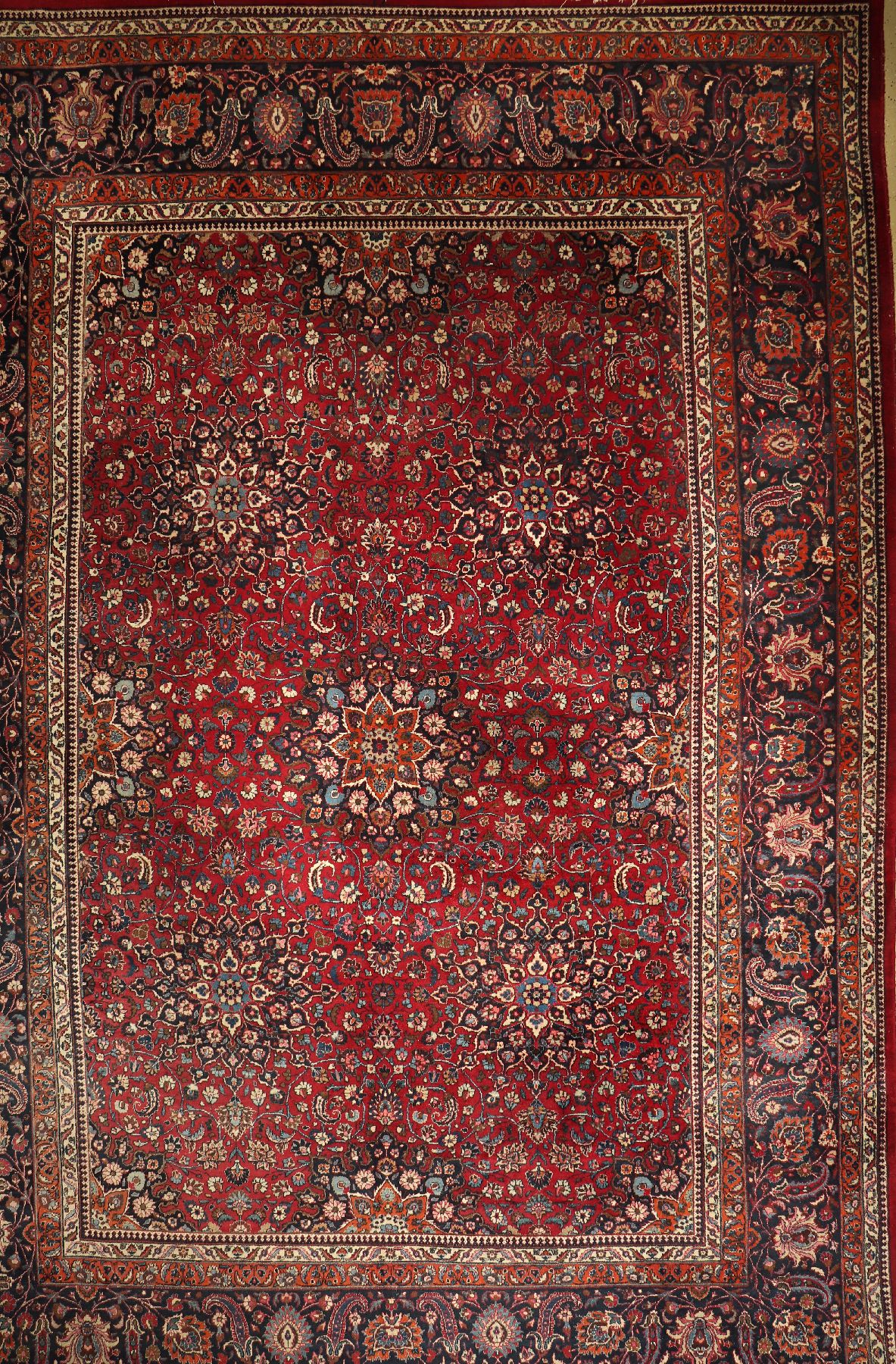 Mesched alt (Palastteppich), Persien, um 1930, Wolle auf Baumwolle, ca. 570 x 400 cm, EHZ: 4