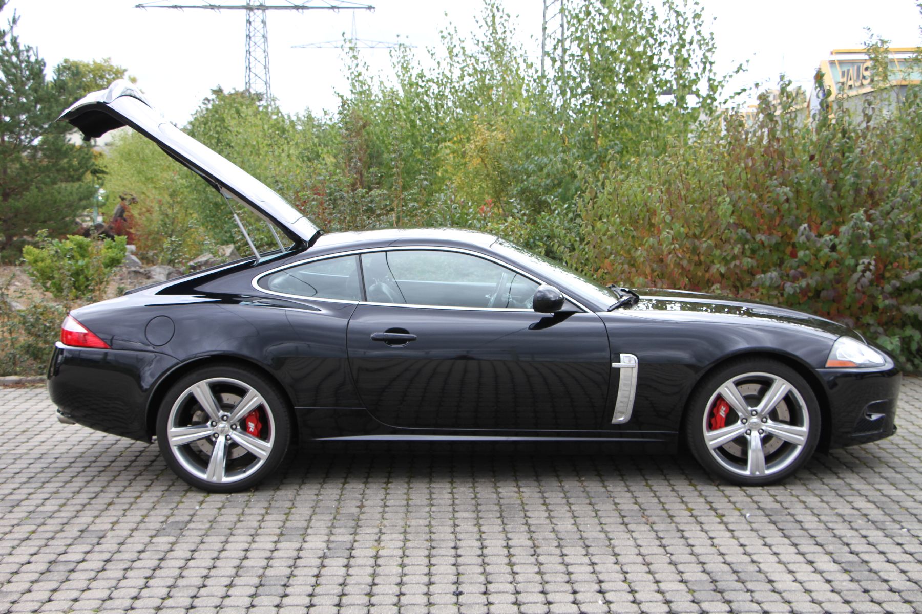 Detail c: Jaguar XKR Coupé, Fahrgestellnummer: SAJAA43R689B20769, EZ 08/2007, 2. Hand, Laufleistung ca. 49.900 km, 306 kW/416 PS, 8-Zylinder Kompressor, ...
