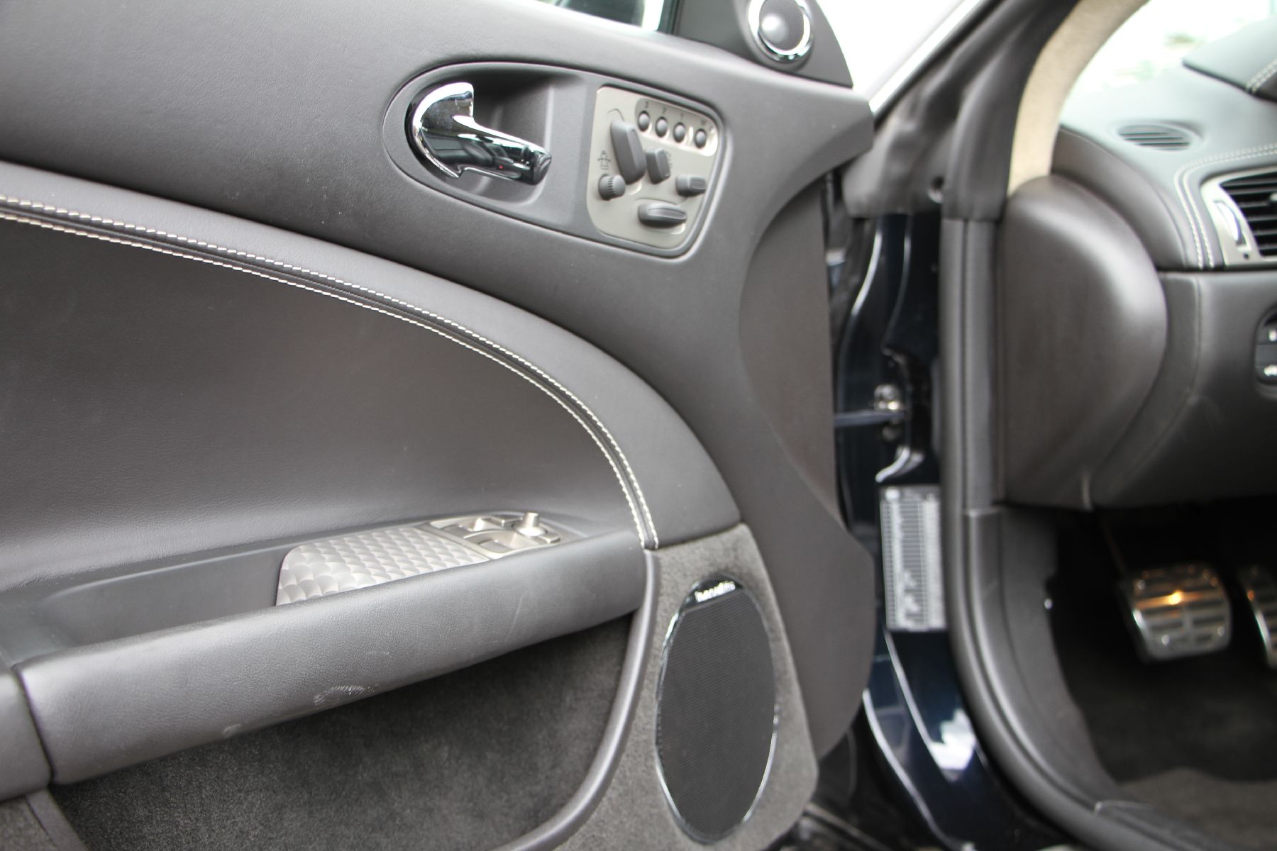 Detail g: Jaguar XKR Coupé, Fahrgestellnummer: SAJAA43R689B20769, EZ 08/2007, 2. Hand, Laufleistung ca. 49.900 km, 306 kW/416 PS, 8-Zylinder Kompressor, ...