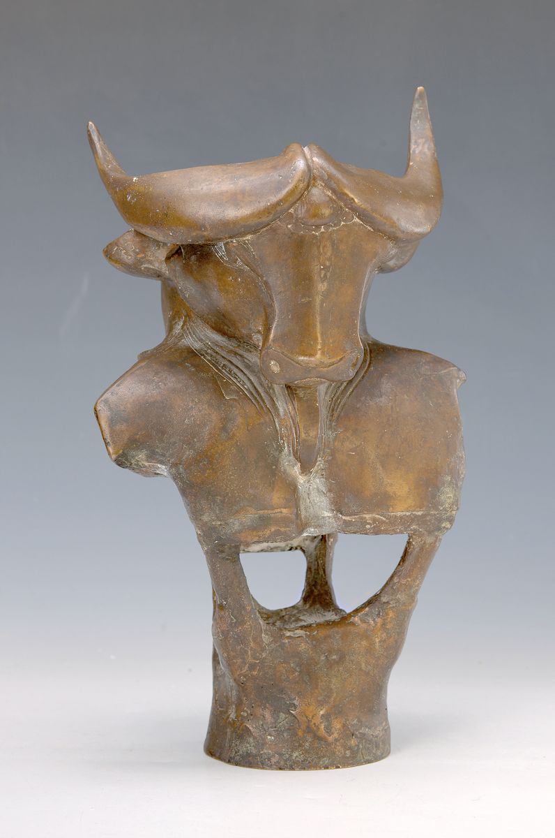 Gernot Rumpf, geb. 1941 Kaiserslautern, Minotaurus, Bronzeskulptur, Unikat, mit Widmung an Herrn und Frau Olbrich auf der Rückseite, diese nur noch ...