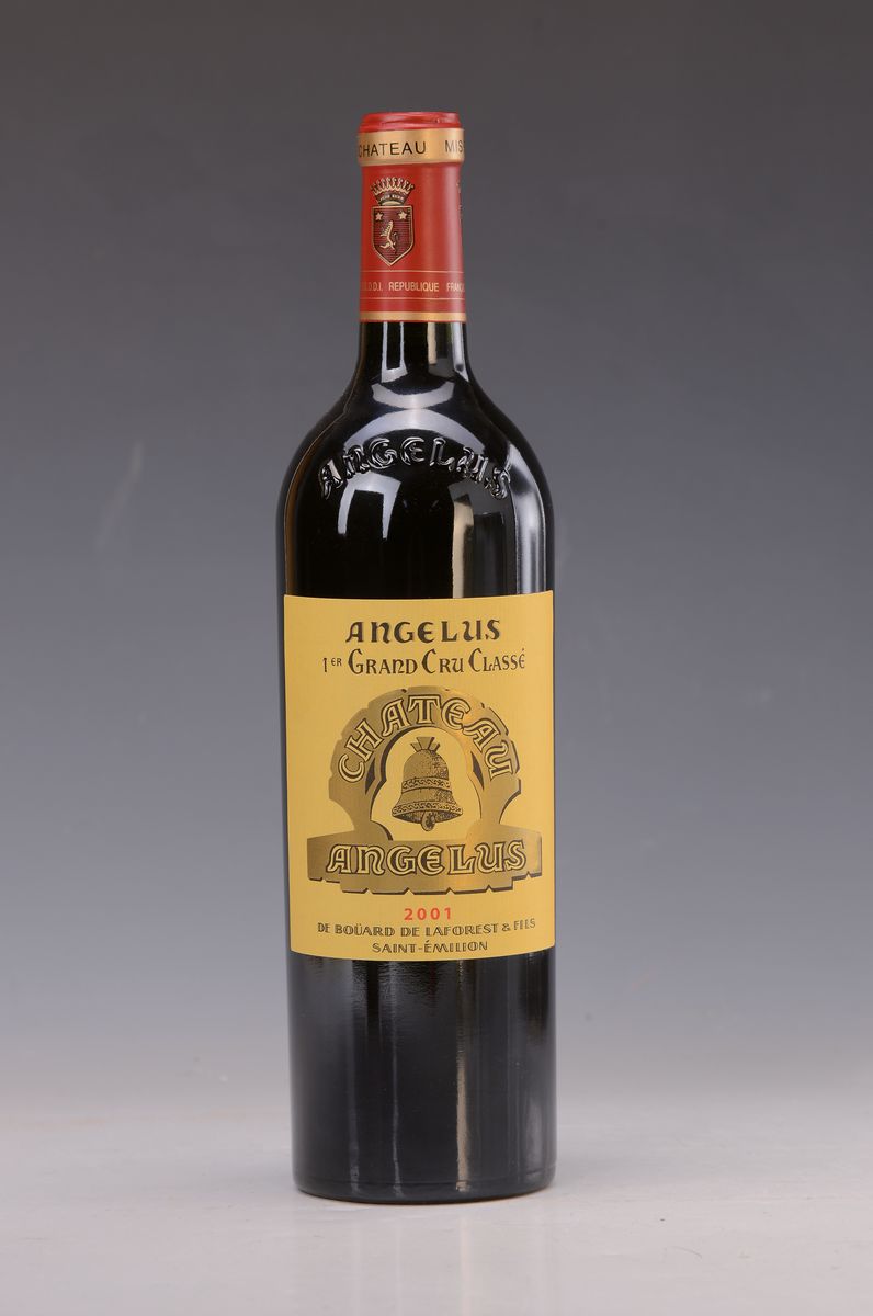 1 Flasche Chateau Angélus, Premier Grand Cru Classe 2001, 75cl, Füllstand top shoulder, unverkostet, Provenienz: Aus einer privaten Weinsammlung