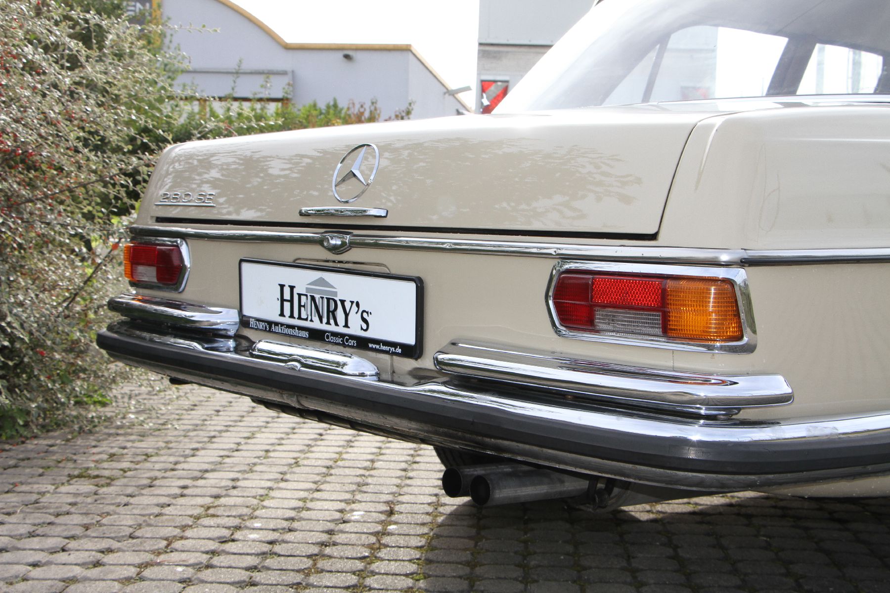Detail d: Mercedes Benz, 280 SE W108, Fahrgestellnummer:10801810032814, EZ 09/1969, 2. Hand, Laufleistung 12.748 km abgelesen, HU 09/2022, H-Zulassung, 118 ...