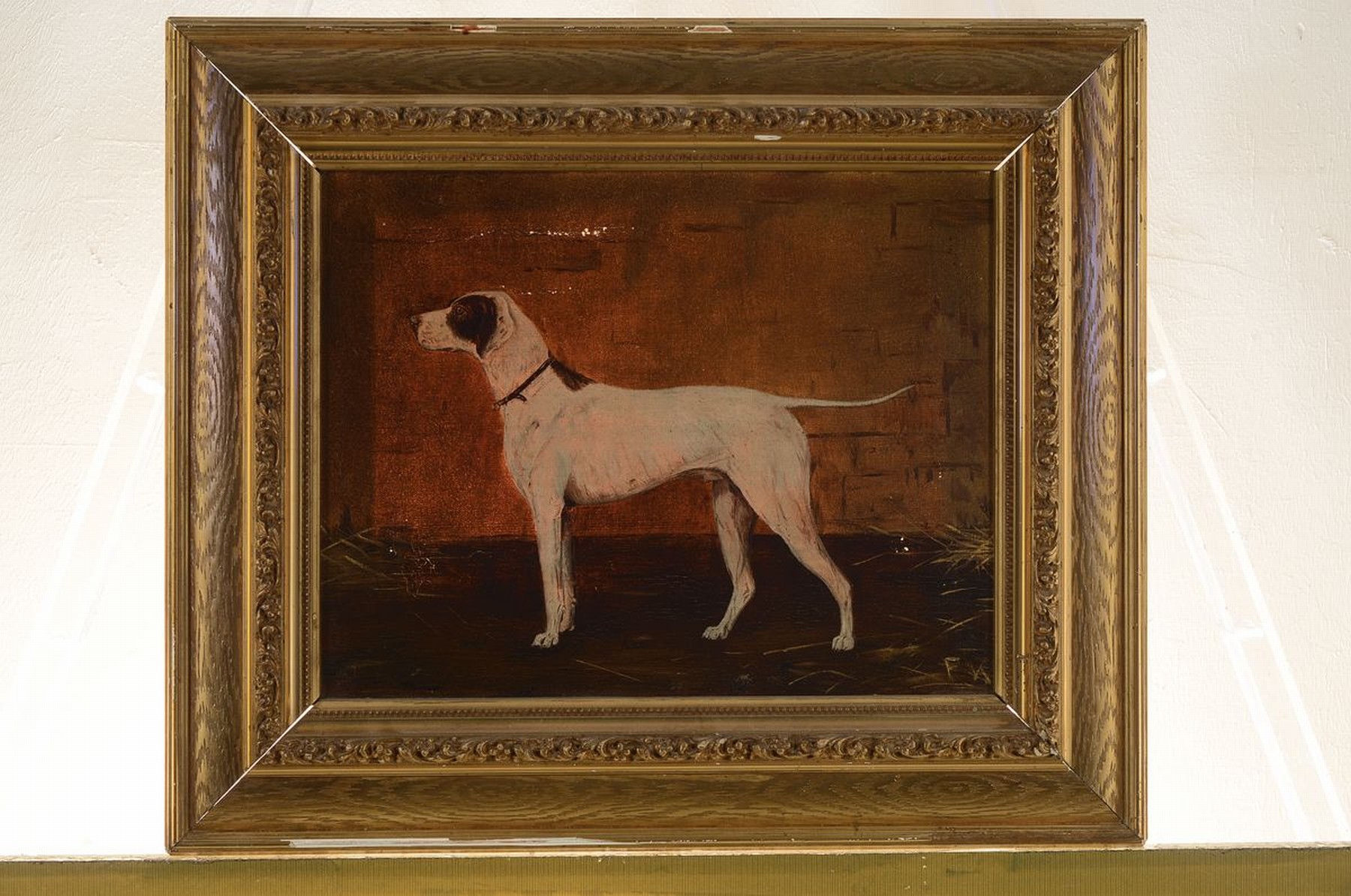 Detail k: Monogrammist FW, um 1900, Ganzporträt eines Jagdhundes, Öl/Lwd, rest., rechts unten monogrammiert, ca. 28x36cm, R. ca. 43x51cm, dieser besch.