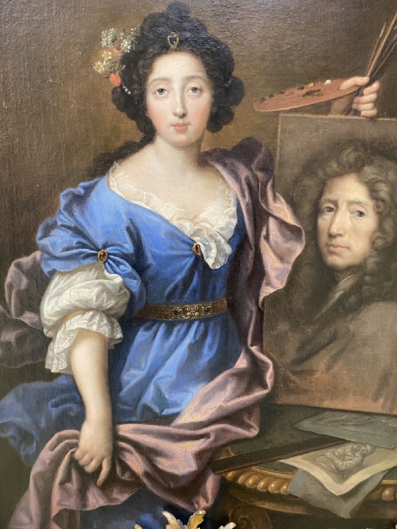 Detail b: Porträtist, Frankreich, um 1760-1770, Selbstporträt einer Malerin mit Hauptwerk, erstklassige lasierende Malerei mit hochfeinem Inkarnat, direkter ...