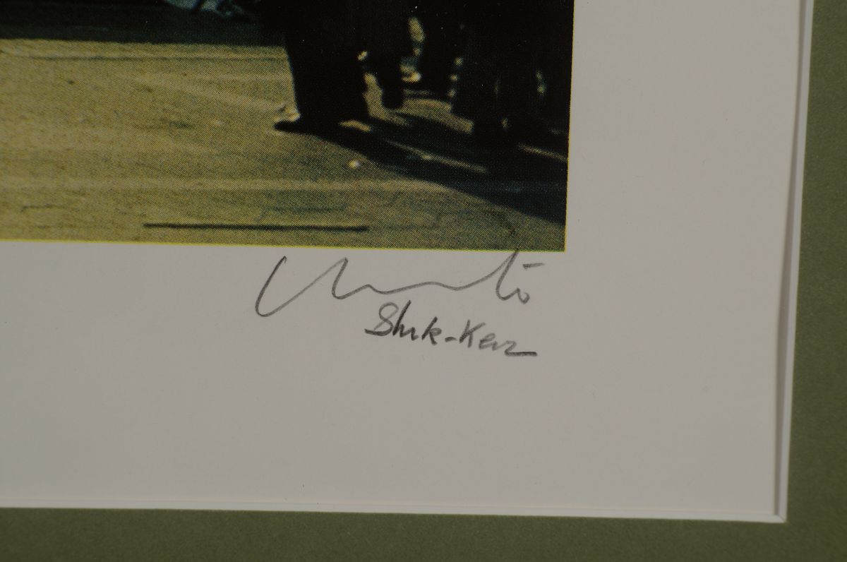 Detail a: Christo und Jeanne Claude, wrapped Monument to Vittorio Emanuele, Piazzo del Duomo, Milano, 1970, handsigniert, num. 451/600, Edition Attilo ...