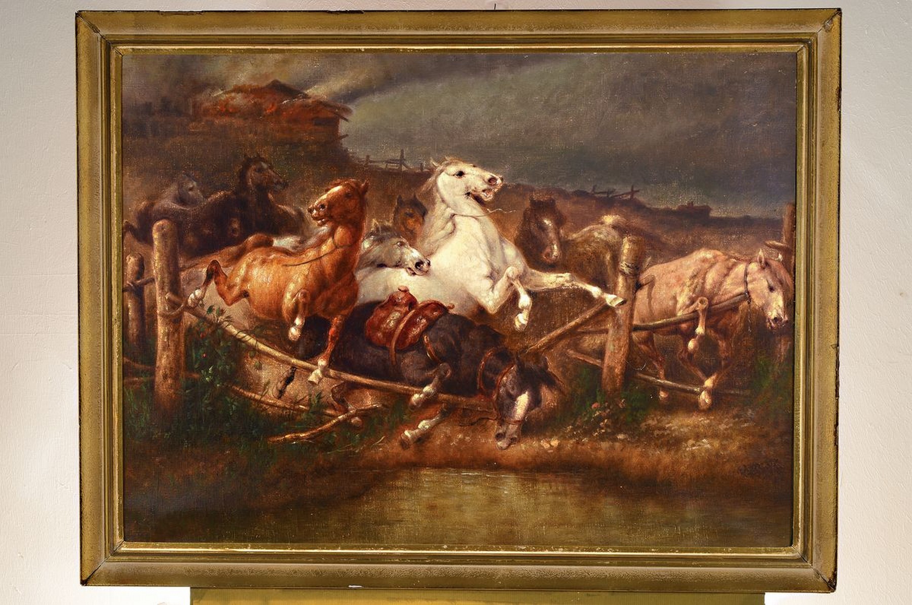 Detail k: Unbekannter Künstler, süddeutsch, 2. Hälfte 19. Jh., flüchtende Pferde, im Hintergrund eine brennende Stadt, Öl/Lwd, doubliert, ca. 70x95cm, R. ...