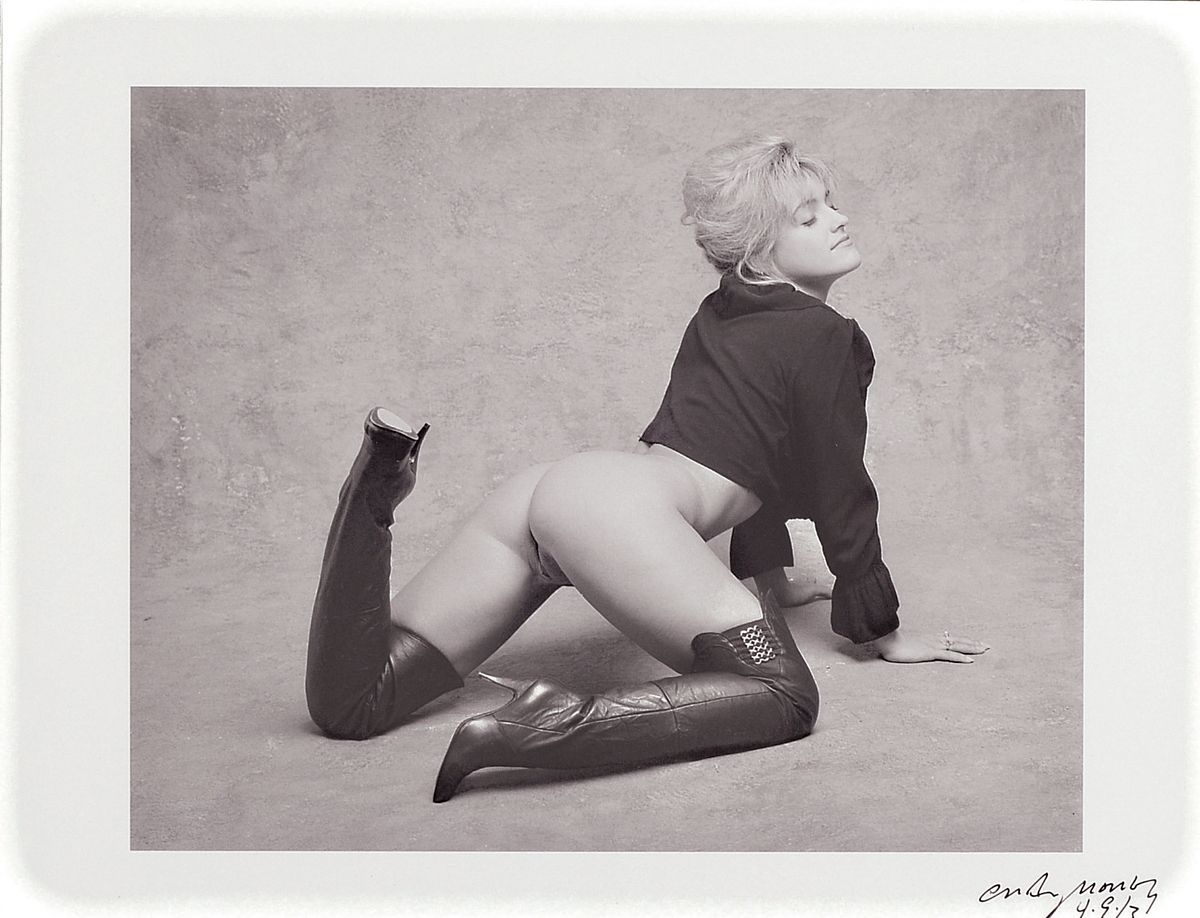 Craig Morey, 1952 Fort Wayne/USA, Aktfotografie, handsigniert und dat. 4.9.13, rückseitig mit Zertifikat, unter Glas, Rahmen,gesamt: 46 x 56 cm