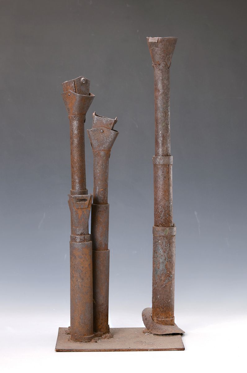 Günter Boeckh, 1944 Heidelberg - 2011 Mannheim, Maler und Bildhauer aus Mannheim und Neunkirchen/Odenwald, Skulptur aus Eisen, Industrieschlote, ...