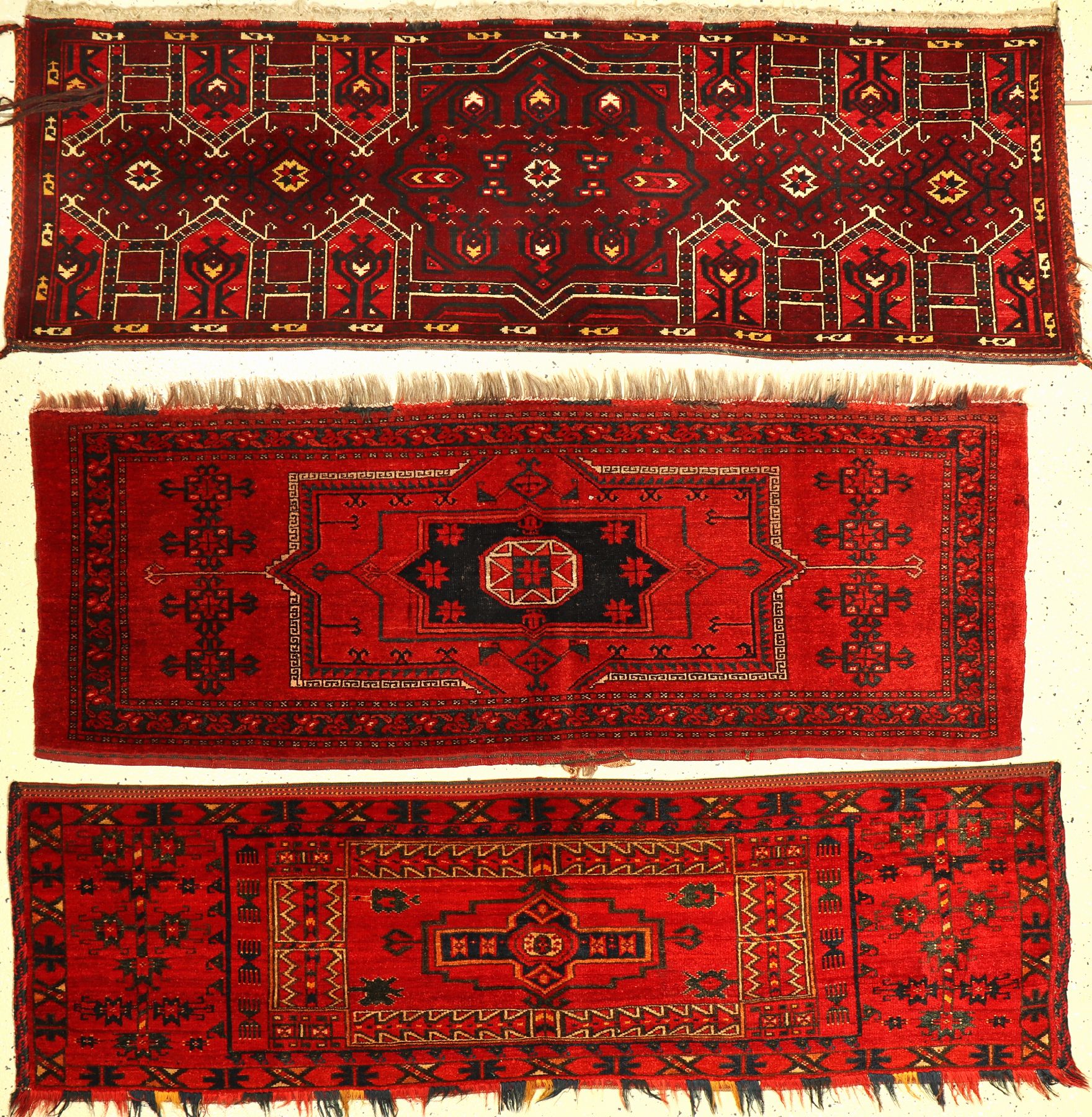 (3 Lots) 3x Ersari "Jollars" antik, Turkmenistan, um 1890-1910, Wolle auf Wolle, EHZ: 2-3. Selten und sammelwürdig.