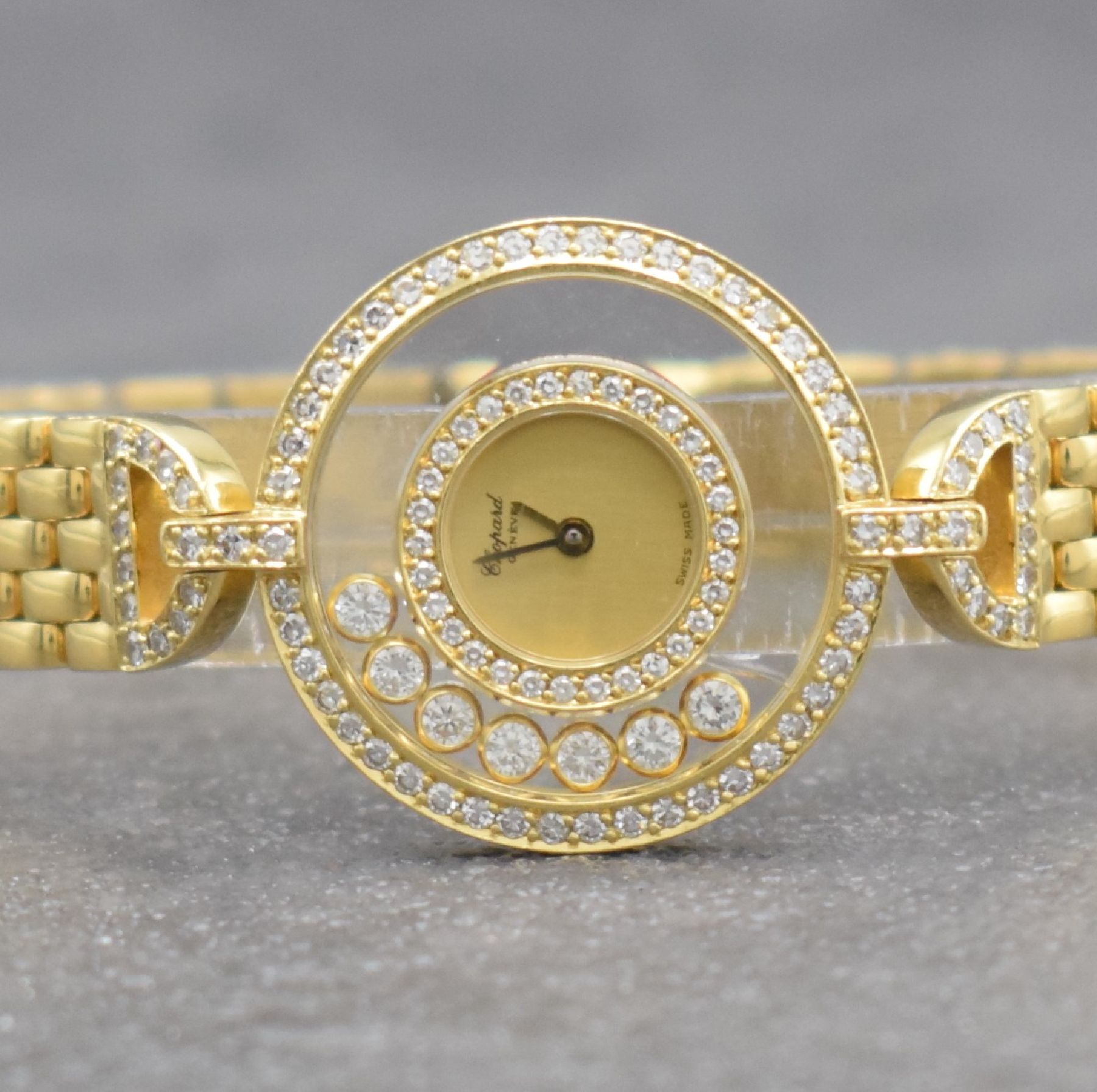 Detail a: CHOPARD Happy Diamonds ausgefallene Damenarmbanduhr in GG 750/000 mit Diamanten, Schweiz um 1990, Ref. 4097 1, beids. vergl. Gehäuse (Glas oben ...