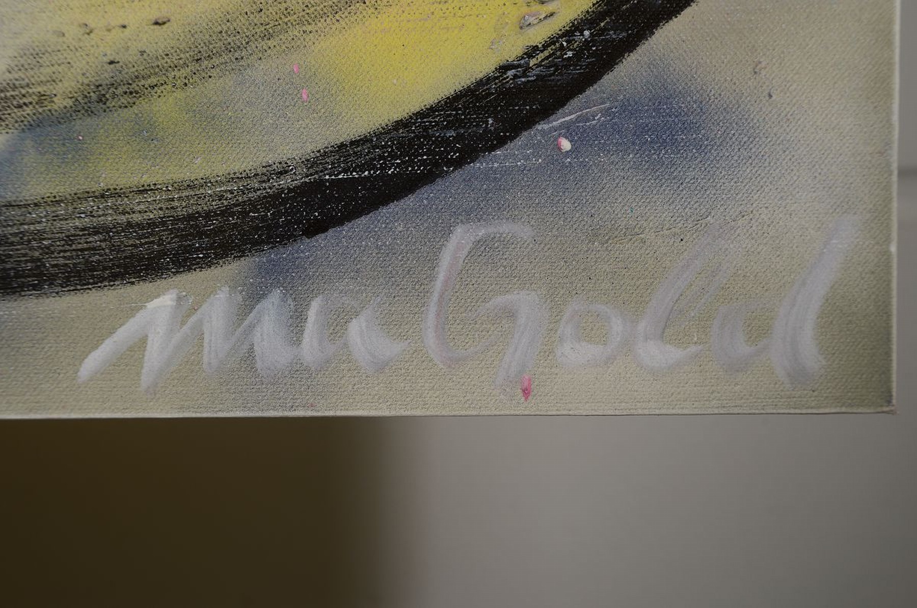 Detail a: Rainer Magold, geb. in Karlsruhe, Ausstellungen in Brasilien, USA, Italien, China u.a., hier: abstrakte Komposition, Acryl/Lwd, rechts unten ...