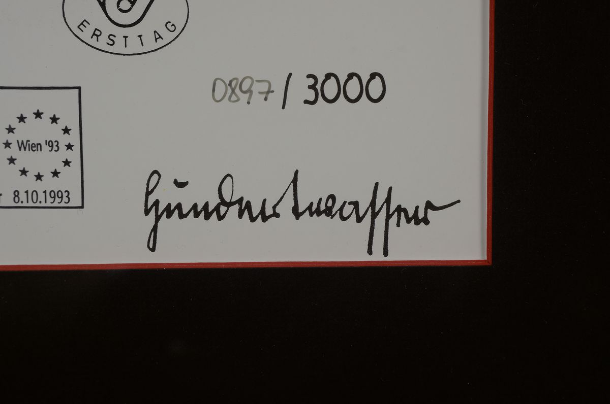 Detail e: Friedensreich Hundertwasser, 1928-2000, Europarat-Gipfelkonferenz-Wien 1993, Farboffset und Briefmarke, sign., num. 0897/3000, unter Glas gerahmt, ...