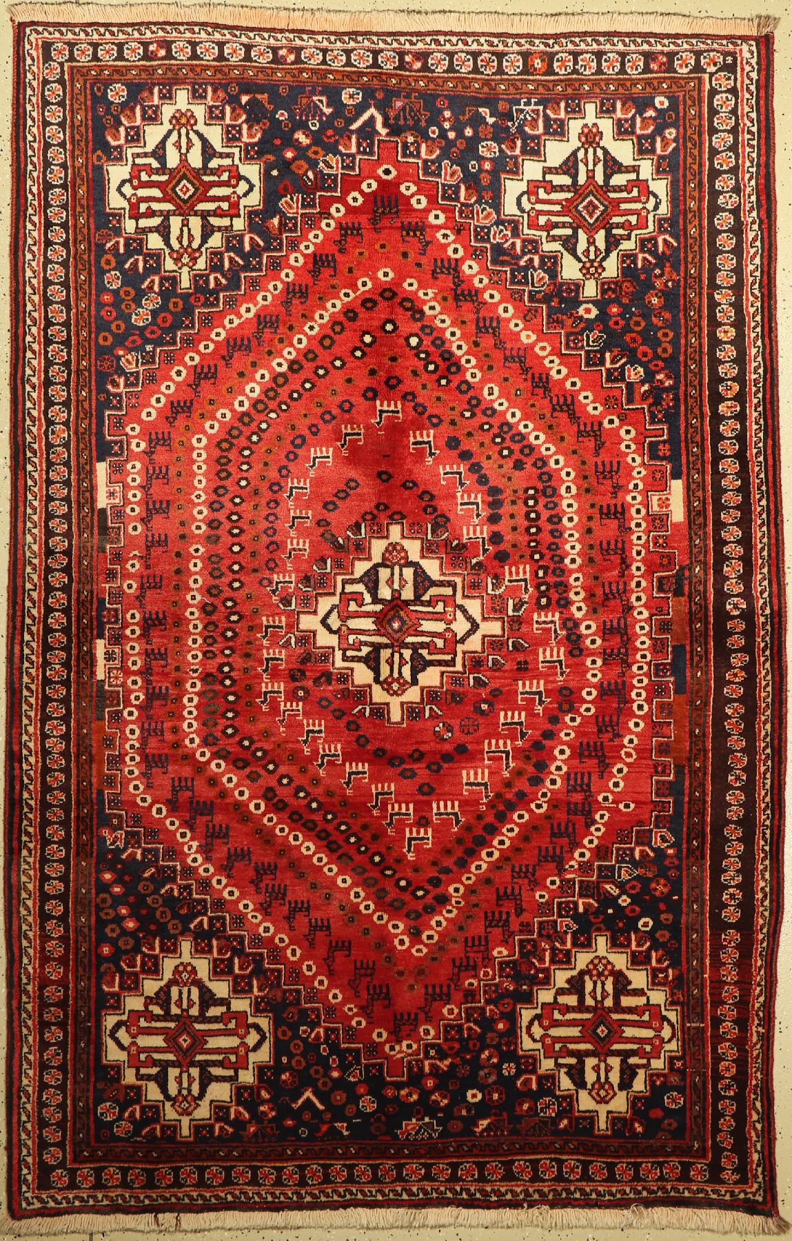 Ghaschgai alt, Persien, ca. 60 Jahre, Wolleauf Wolle, ca. 241 x 159 cm, EHZ: 2, (gereinigt)
