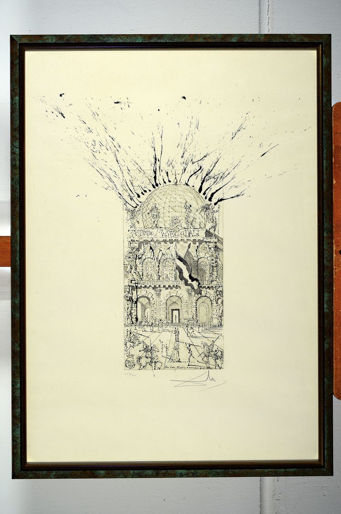 Detail k: Salvador Dali, 1904-1989, Le Musee de Figueras, Radierung von 1974, handsigniert, num. 156/500, unter Glas , gesamt ca. 73x54 cm