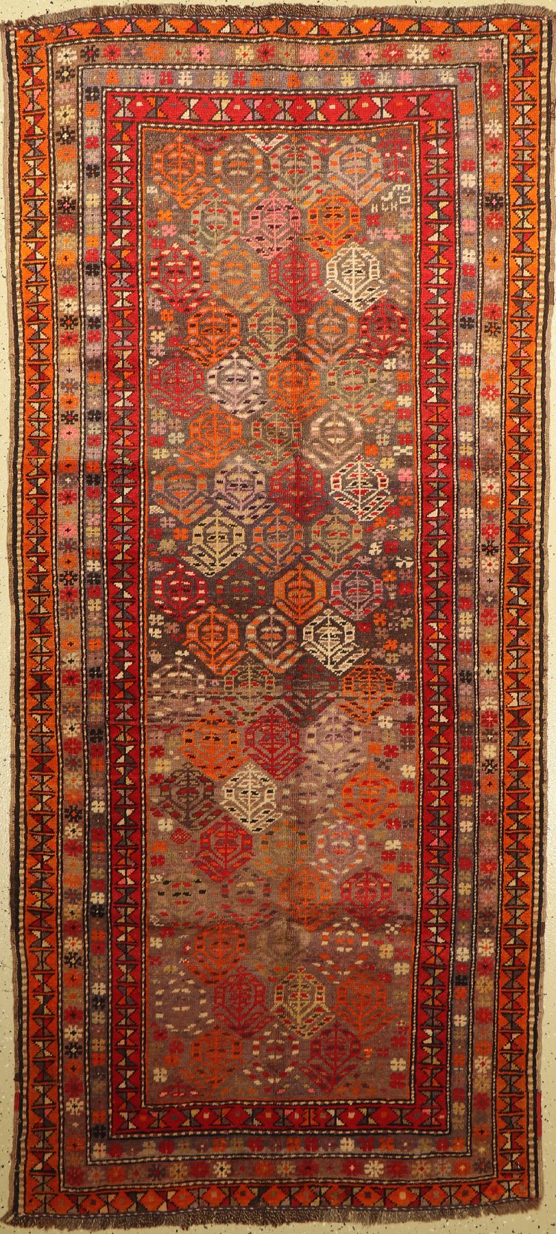 Karabagh antik, Kaukasus, um 1920, Wolle auf Wolle, ca. 260 x 114 cm, EHZ: 3 (gereinigt)