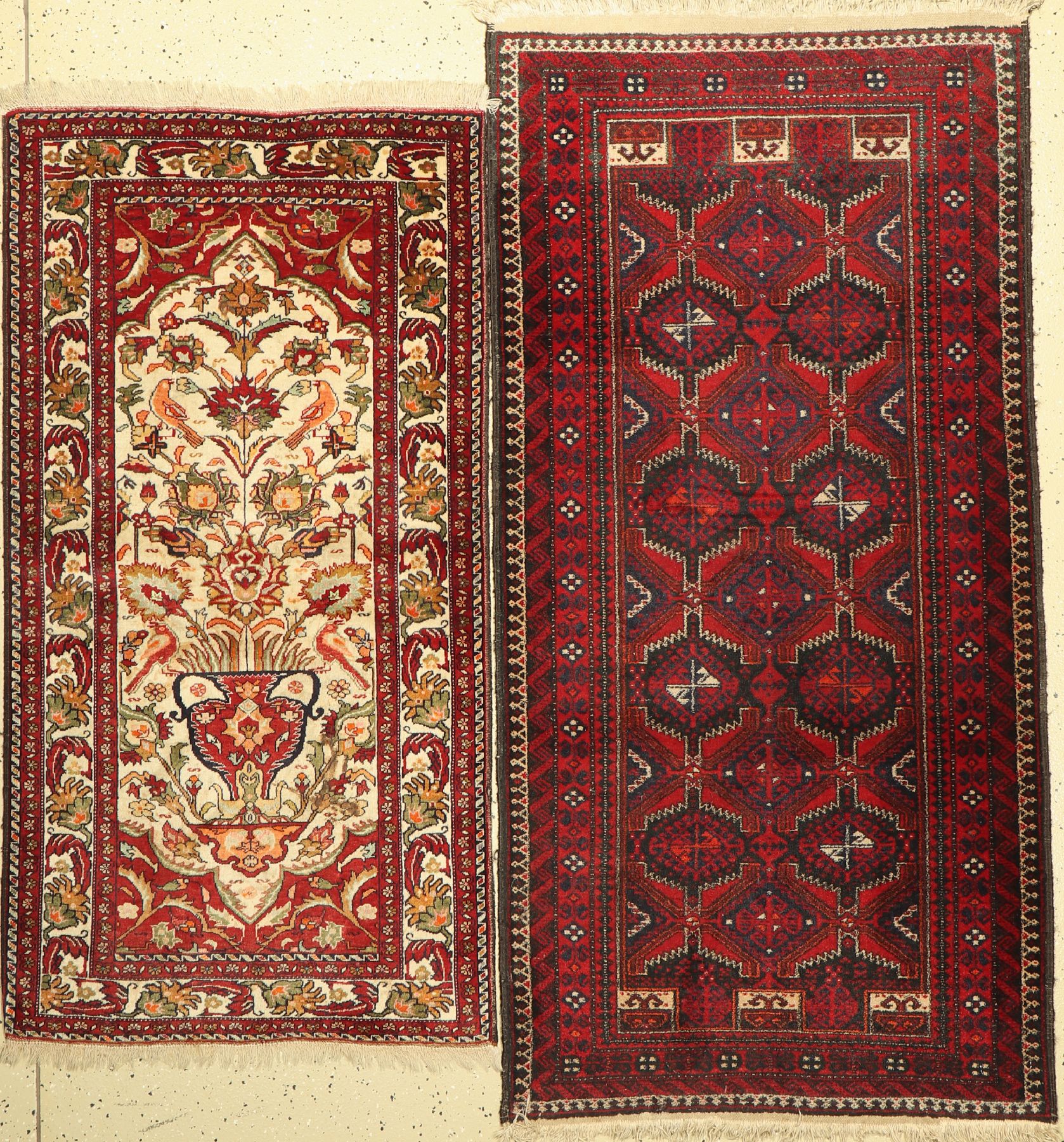 Zwei alte Belutsch, Persien, ca. 60 Jahre, Wolle auf Baumwolle, ca. 147 x 85 cm und ca, 143 x 74 cm,Mottenfraß und Fleckig