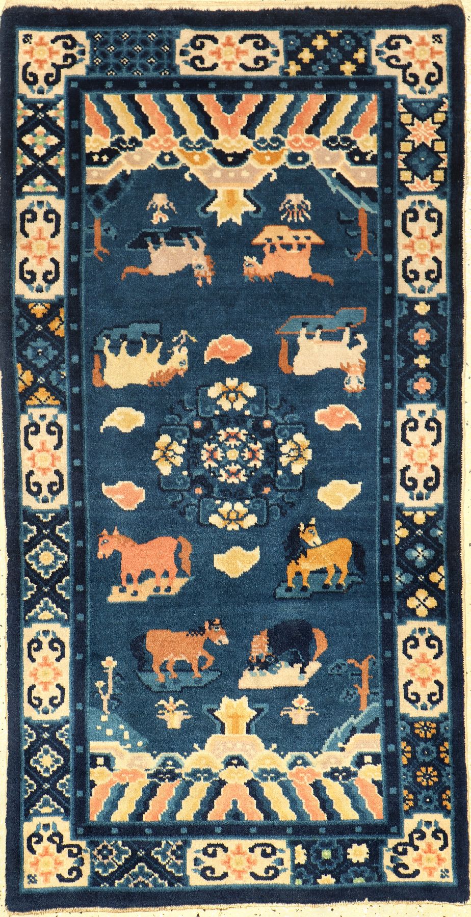 Peking alt (8 Heilige Pferde des Kaisers Mu-Wang), China, um 1920, Wolle auf Baumwolle, ca. 175 x 72 cm, EHZ: 2. Dekorativ, selten.
