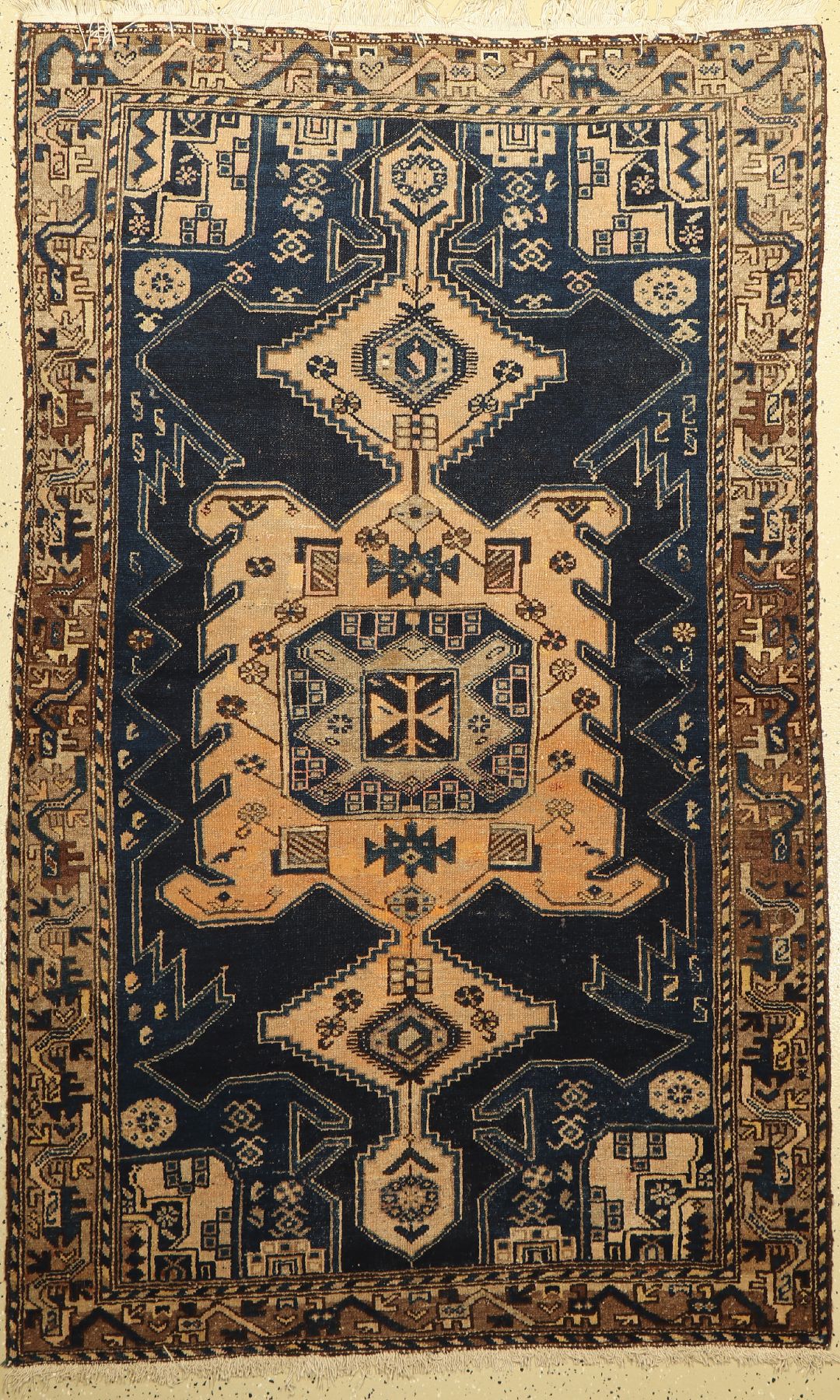 Hamadan antik, Persien, um 1920, Wolle auf Baumwolle, ca. 211 x 123 cm, EHZ: 3-4, (gereinigt)