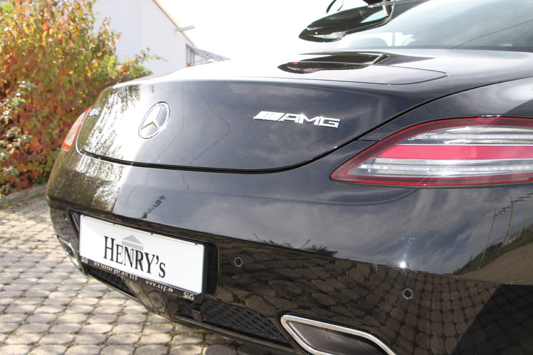 Detail e: Mercedes-Benz SLS AMG Coupé, Fahrgestellnummer: WMX1973771A004663, EZ 02/2011, 1. Hand, Laufleistung 21.518 km, HU 09/2022, 420 kW/571 PS, ...