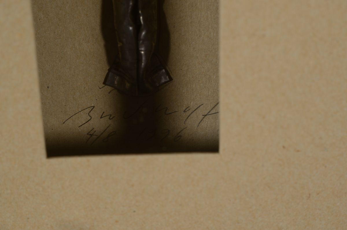 Detail a: Jürgen Brodwolf, geb. 1932, Tauben Figur, signiert und dat. 96, num. 4/8, ca. 30x22cm, u.Gl., R. ca. 52x44cm
