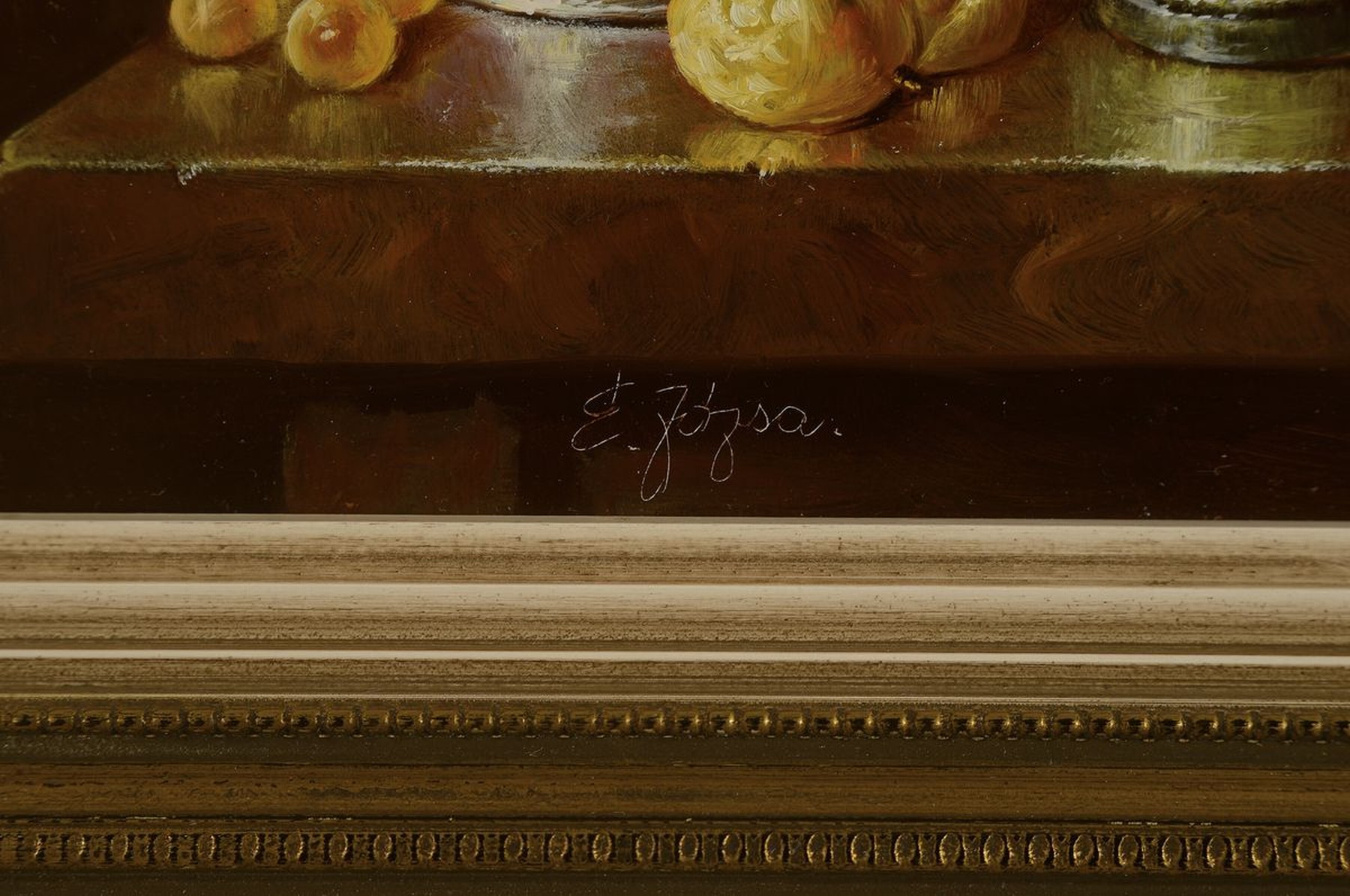 Detail a: Elia Josza, ungarische Künstlerin, Studium in Budapest, hier Stillleben mit Zinnkanne u. Früchten, Öl/Holz, starker Einfluß der flämischen ...