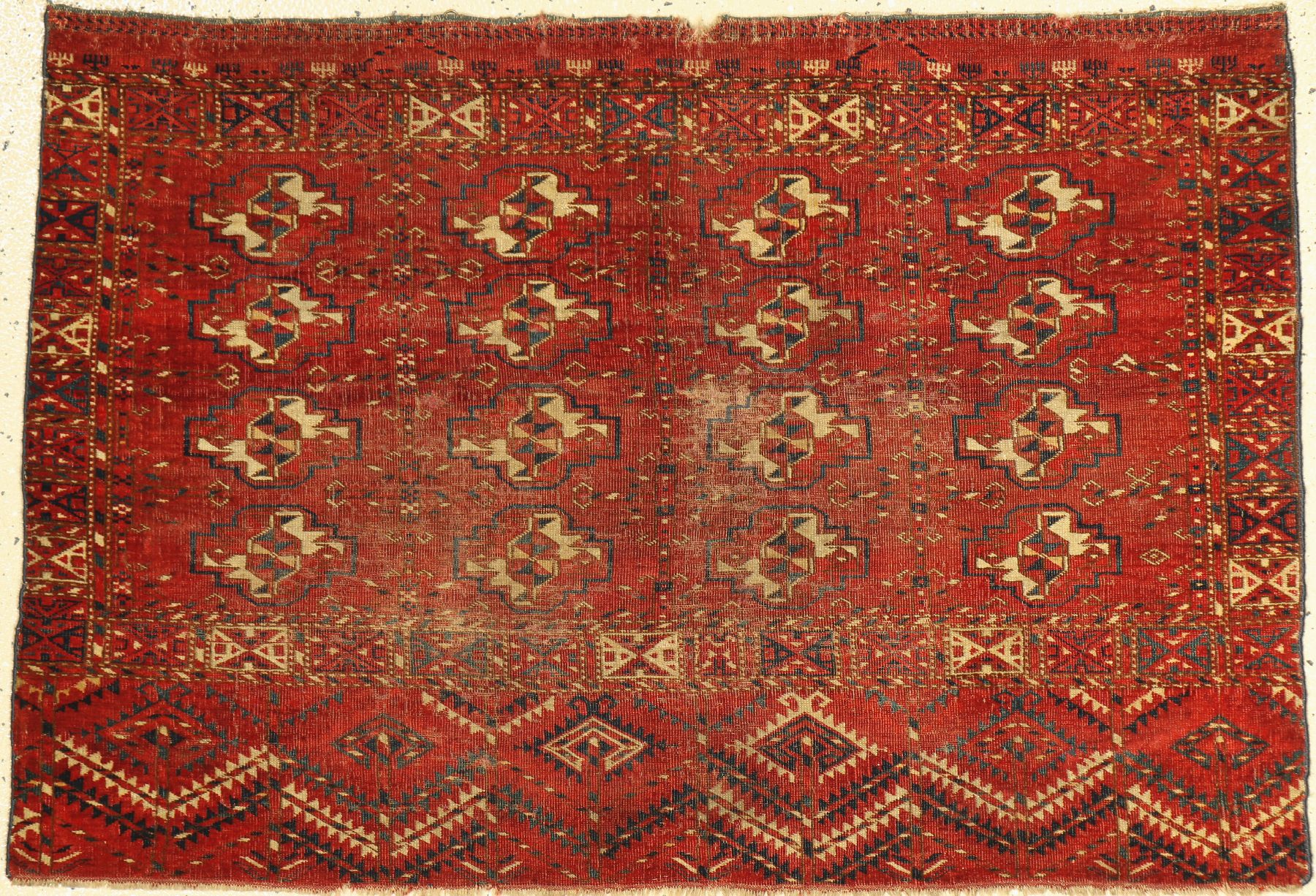 Tekke "Tschowal" antik, Turkmenistan, 1.Hälfte 19.Jhd.,, Wolle auf Wolle, ca. 103 x 71 cm, seltene Bordüre, (Alters und Gebrauchsspuren)