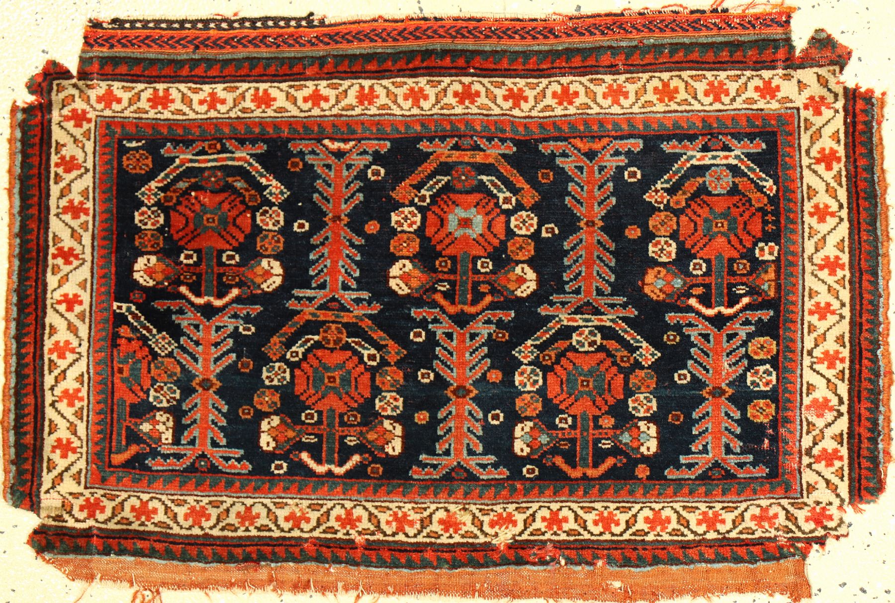 Feine Afschar Taschenfront antik, Turkmenistan, 19.Jhd., Wolle auf Wolle, ca. 73 x 43 cm, EHZ: (Alters Gebrauchsspuren), selten.