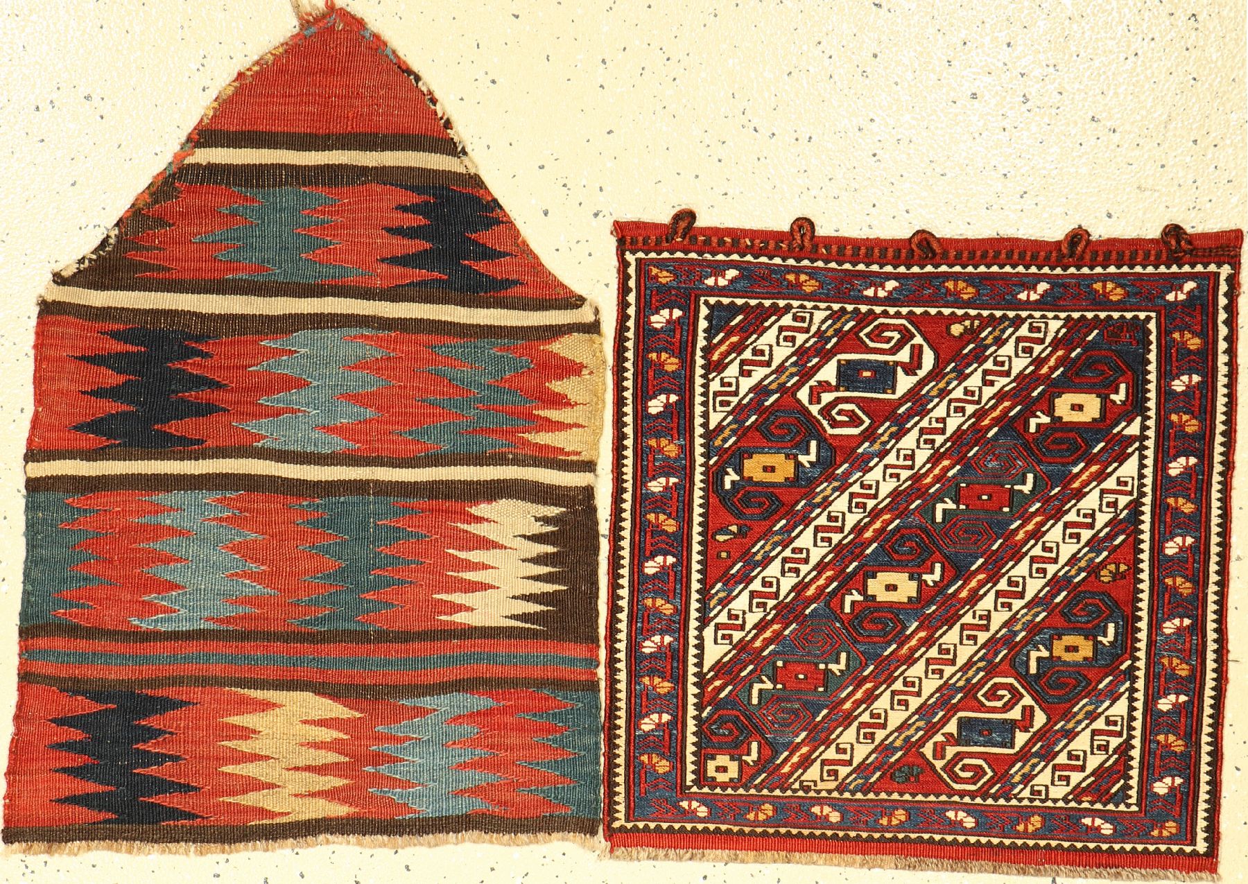 (2 Lots) 1x Baku Taschenfront, 1x Schahsavan Seitenpanel antik, Persien, um 1900/1920, Wolle auf Wolle, ca. 56 x 56 cm, ca. 73 x 51 cm, EHZ: 2-3.