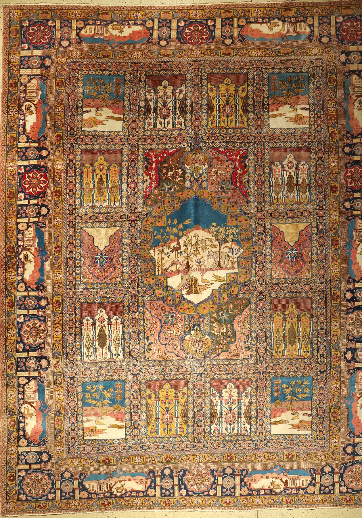 Täbriz alt, Persien, um 1940/50, Wolle auf Baumwolle, ca. 476 x 362 cm, EHZ: 4
