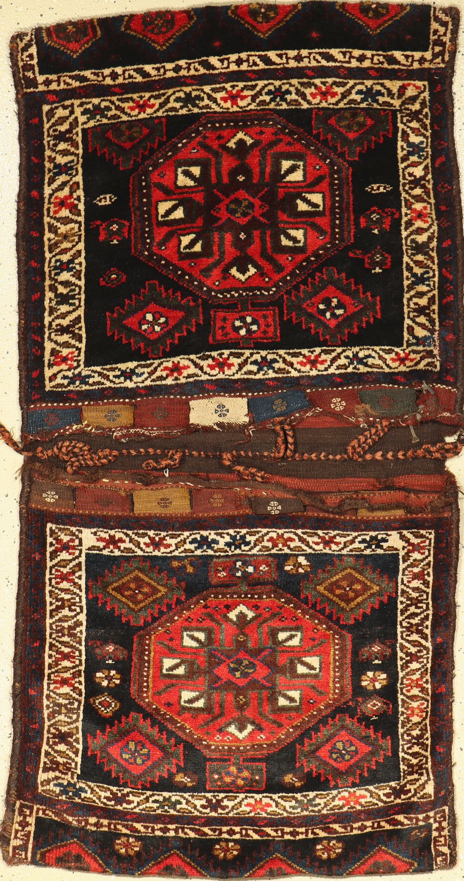 Bachtiari "Heybe" alt, Persien, um 1940, Wolle auf Wolle, ca. 155 x 78 cm, selten, EHZ:2-3