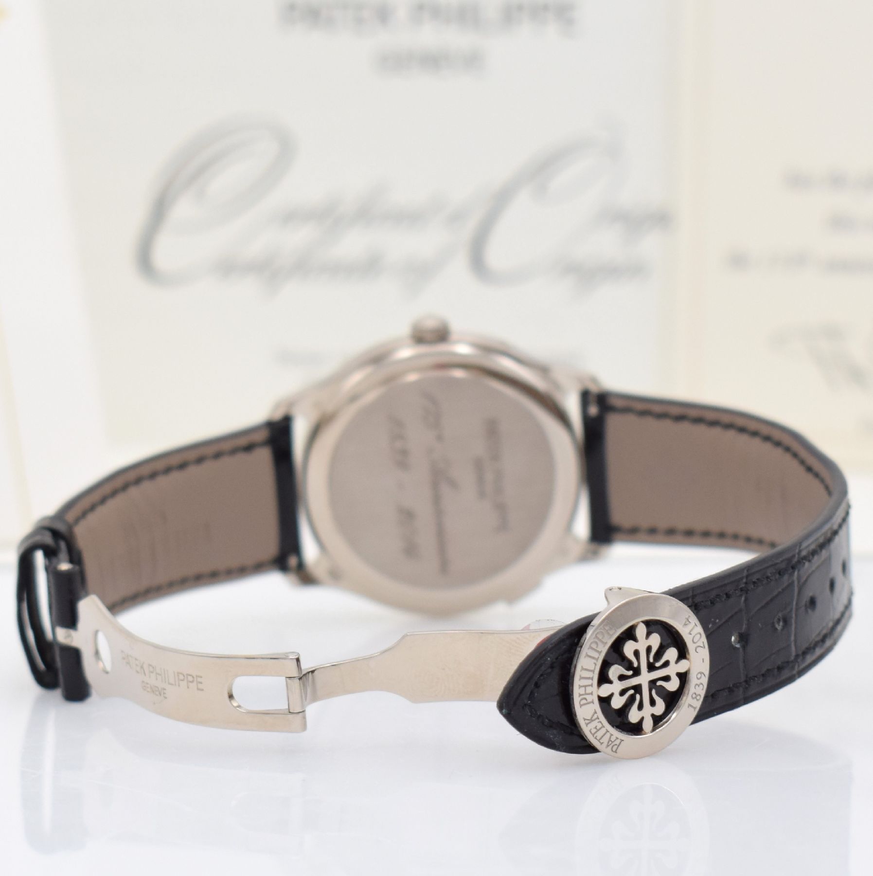 Detail h: PATEK PHILIPPE hochfeine & seltene Herrenarmbanduhr "WORLD TIME MOON" Referenz 5575G-001 im nahezu neuwertigen Zustand, Automatik, auf ...