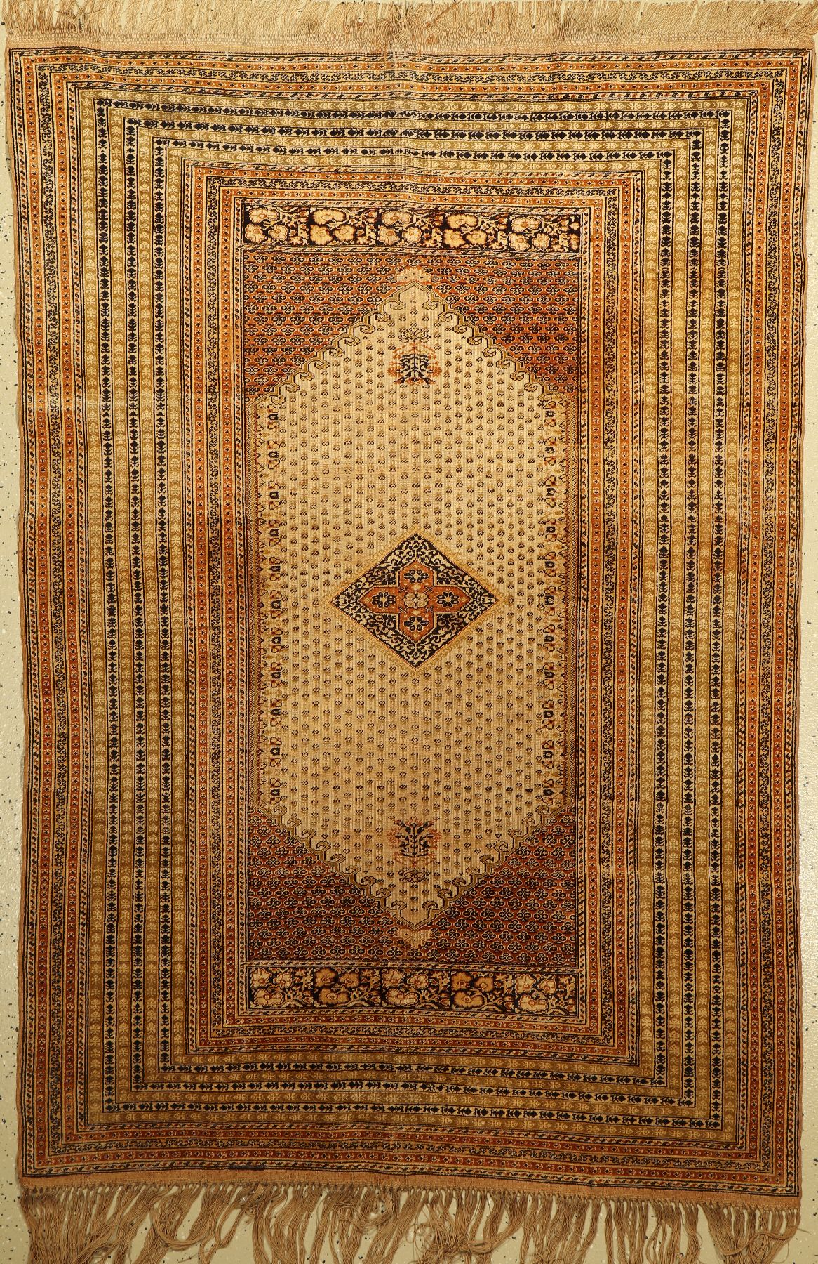 Kaisery Flosh Seide antik (Ghiordes Muster), Türkei, um 1900, Merz. Baumwolle, ca. 187 x 127 cm, EHZ: 3. Feine Qualität.