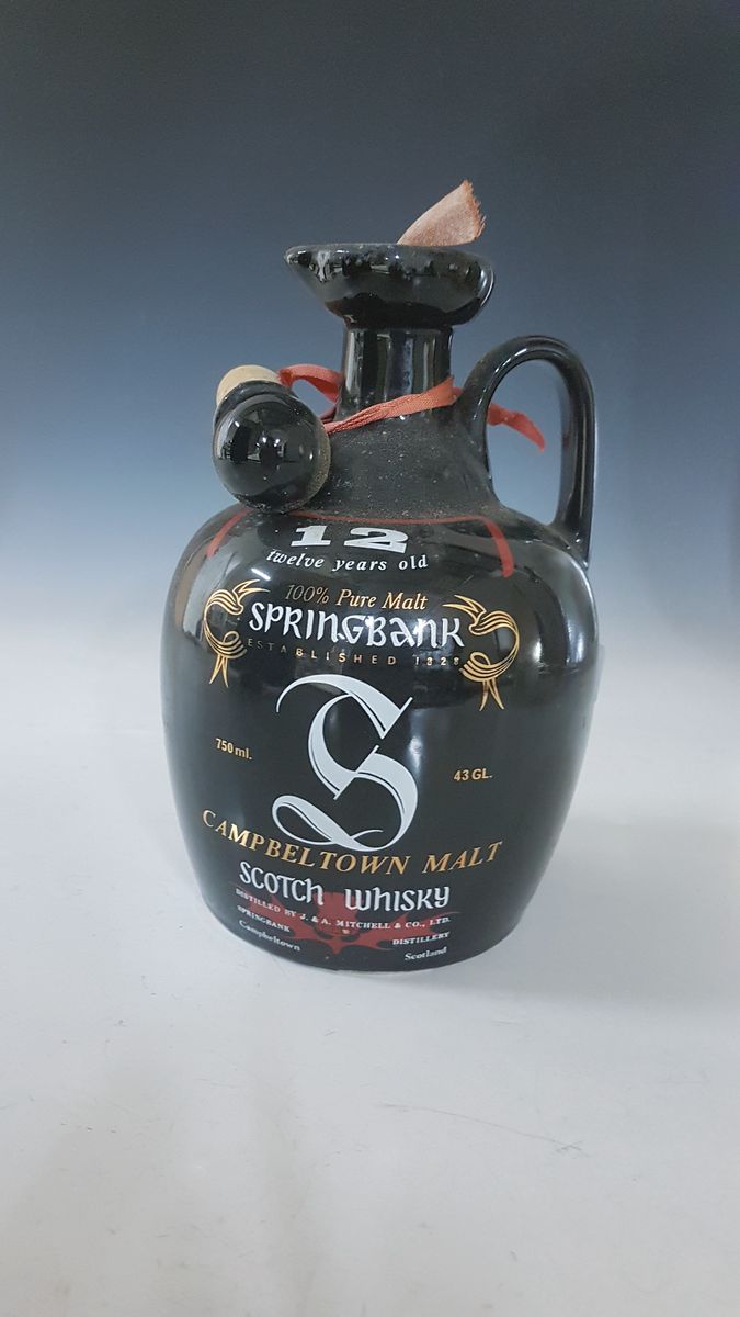 Detail a: 12 Years Old Malt Springbank Scotch Whisky, Campbeltown Malt, J.& A. Mitchell & Co., mit Siegel, dieses jedoch lose, Altersspuren an der Flasche, 750 ...