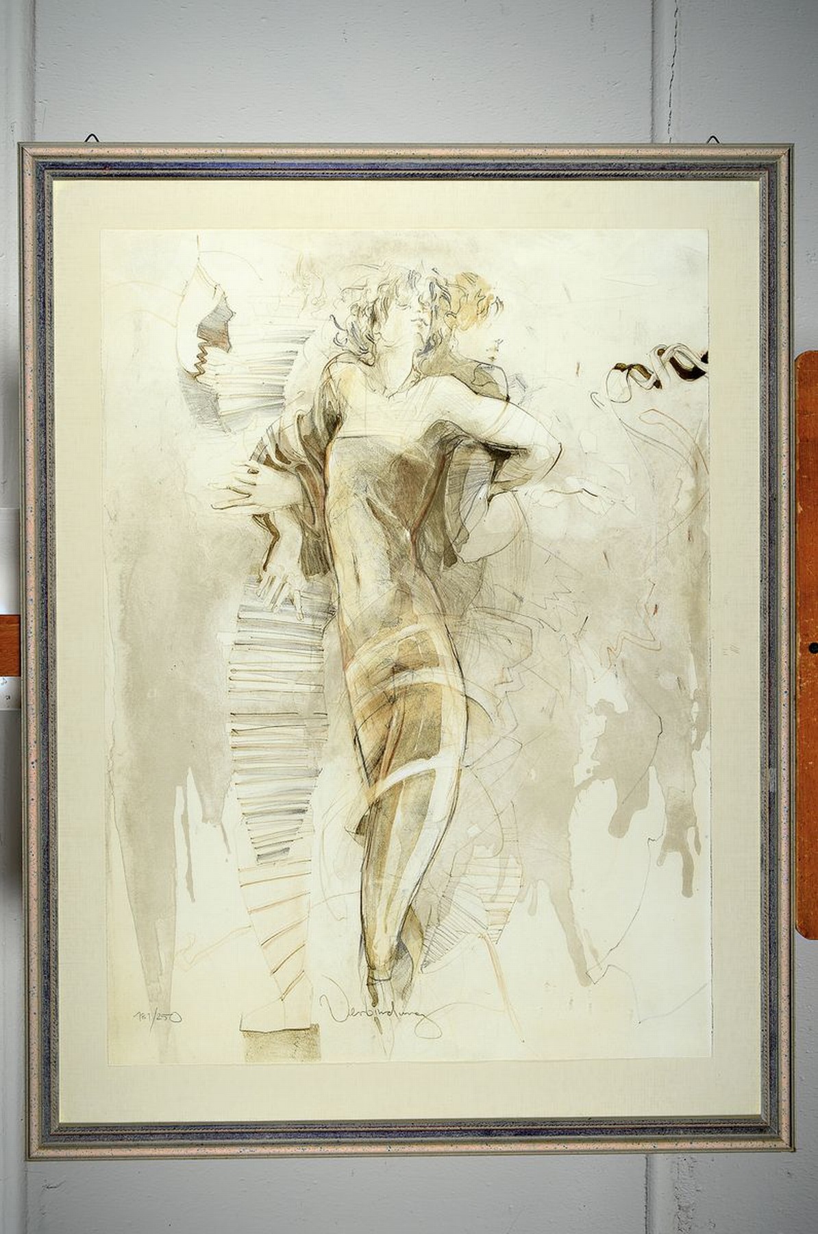 Detail m: Jürgen Görg, geb. 1951, drei Grafiken: "Pas de Deux" 87 31/250, ca. 70 x 50 cm; b. "Verbindung", 18/ 250, unsigniert, ca. 70 x ...