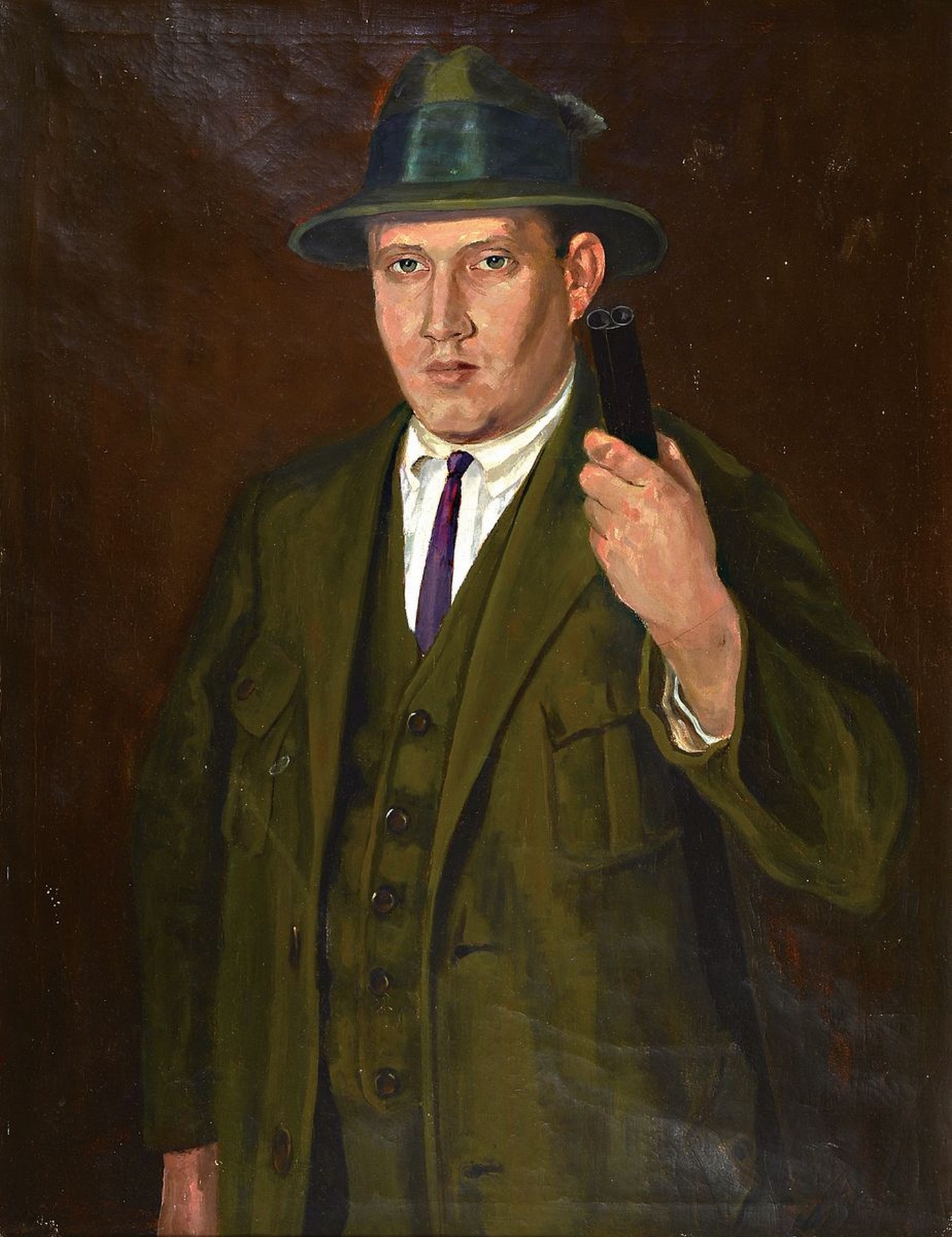 M. Klotz, deutsch, um 1930, Dreiviertelporträt eines Försters mit Hut und Gewehr, Öl/Lwd, ca. 88x68cm, rückseitig altes Etikett: Martin Klotz ...
