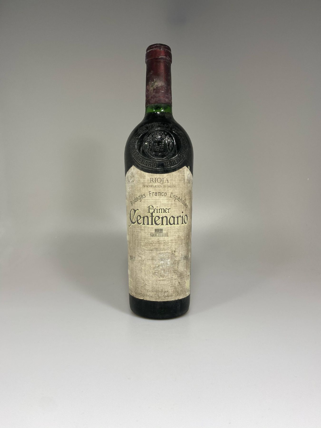 16 Flaschen spanischer Rotwein: 3 Fl. 1995 Gran Feudo Navarra Reserva; 2 Fl. 1998 Las Campanas Navarra, Crianza; 1996 Borsao, Crianza; 1988 Lavernoya ...