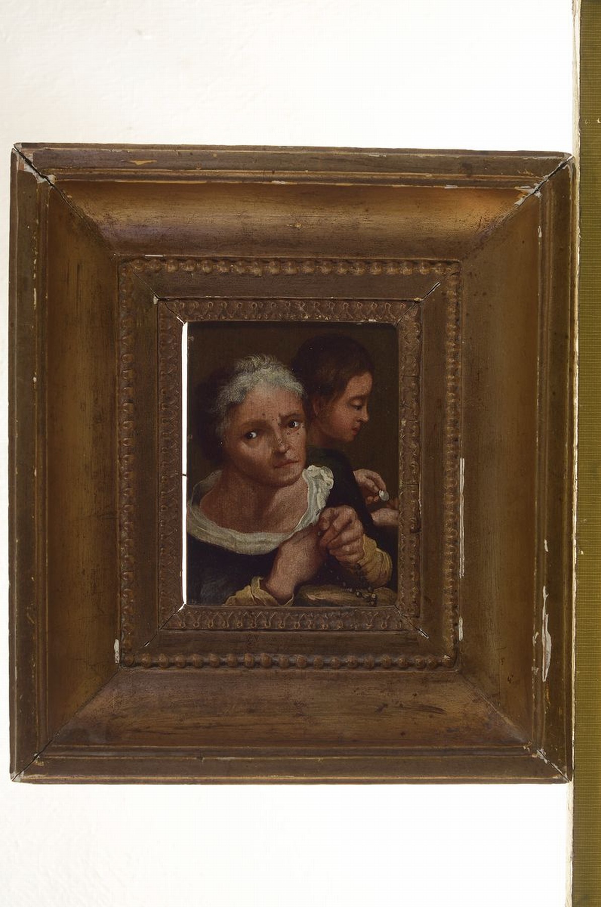 Detail k: wohl niederländischer Künstler, um 1760, zwei Frauen, Öl/Holz, unsigniert, l. Altersschäden, ca. 12.5 x 9 cm, alter Prunkrahmen, Altersschäden