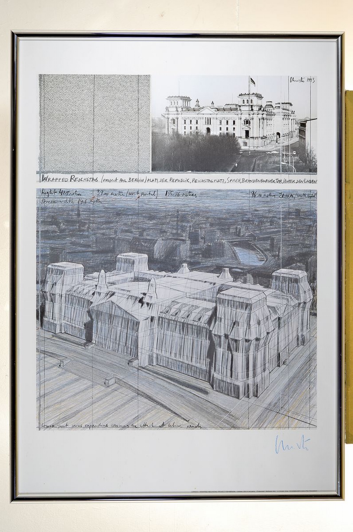 Detail k: Christo und Jeanne-Claude, Wrapped Reichstag, Farboffset, handsigniert, ca. 99x70cm, u. Gl. R.