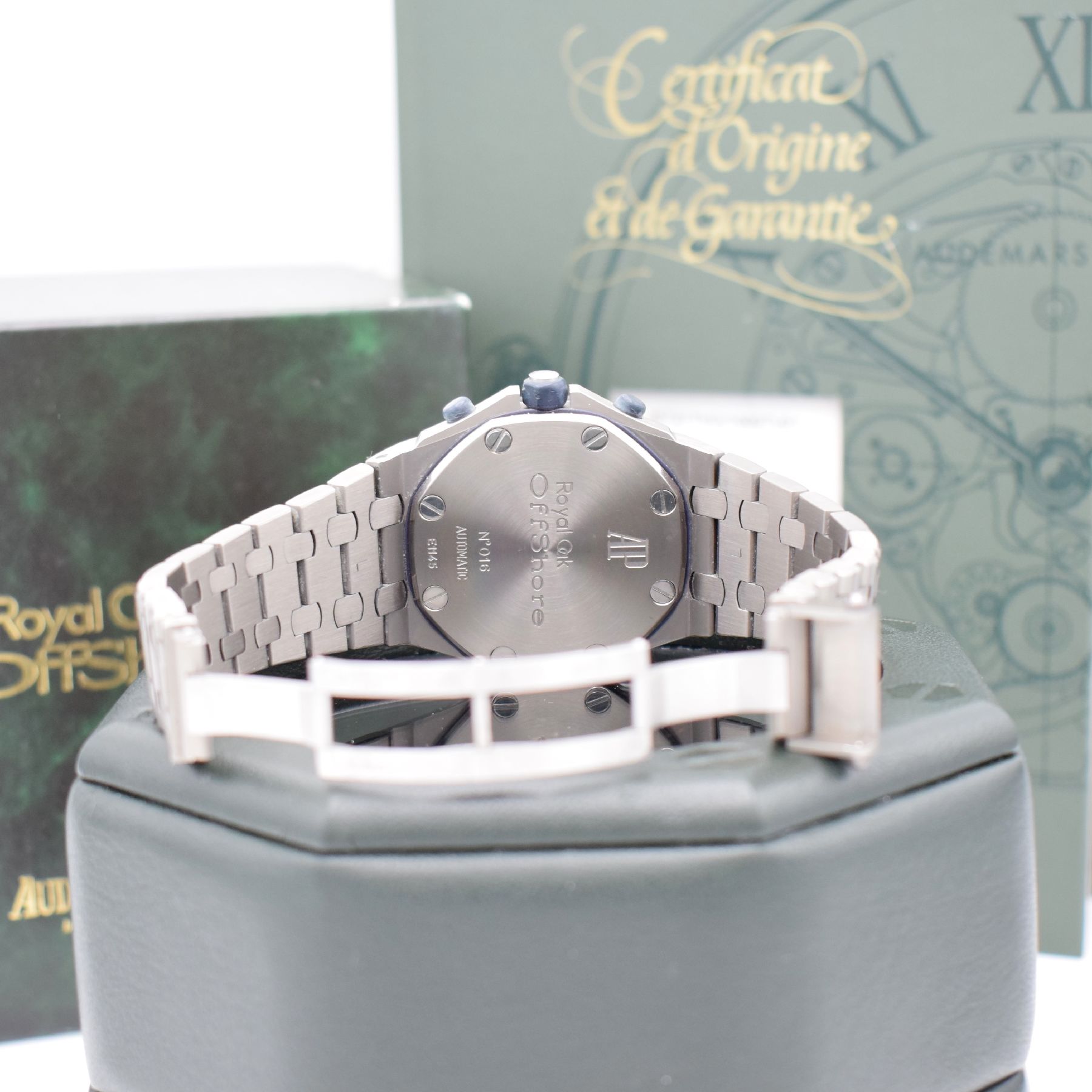 Detail j: AUDEMARS PIGUET "The Beast" Armbandchronograph Royal Oak Offshore No. 16, Automatik, Ref. 25721TI/O/1000TI/01, E-Serie, 3-teil. Titangeh. ...