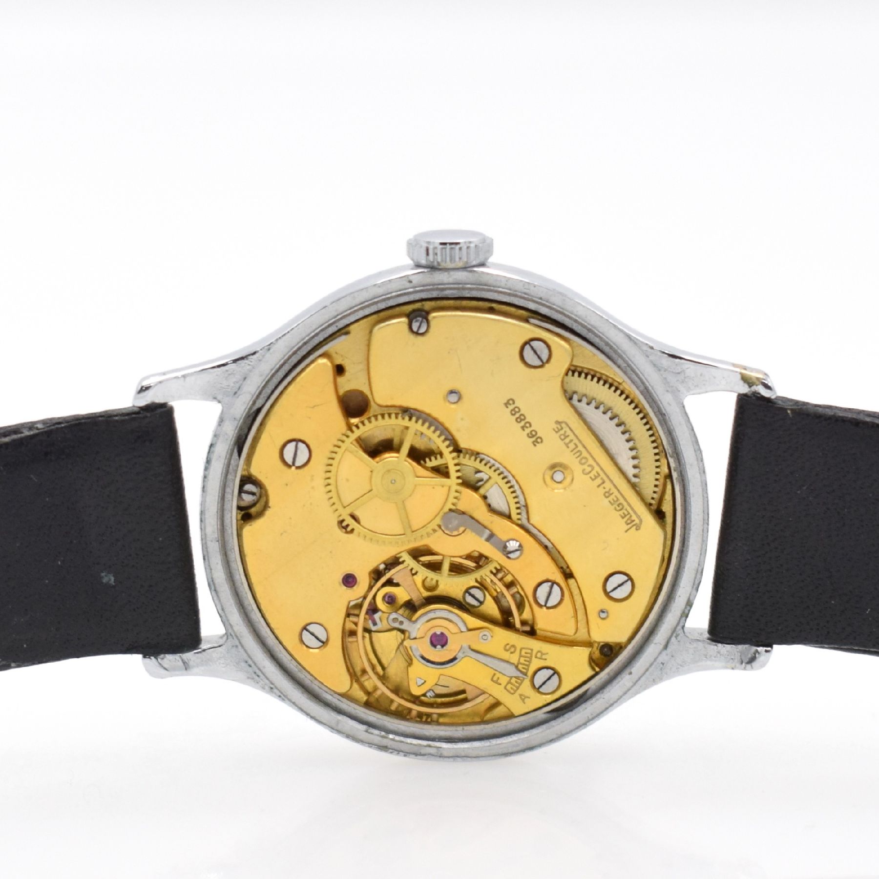 Detail e: Jaeger-LeCoultre Herrenarmbanduhr, Schweiz um 1939, Handaufzug, verchr. Gehäuse, Stahlboden aufgedr., silb. rest. Zifferbl. m. arab. Zahlen, Zeiger ...