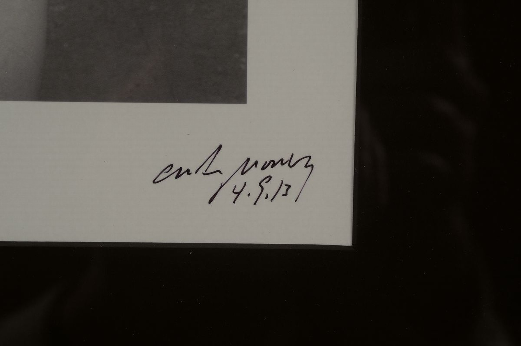 Detail a: Craig Morey, 1952 Fort Wayne/USA, Aktfotografie, handsigniert, und dat., rückseitig mit Zertifikat, PP., unter Glas, Rahmen, mit Rahmen gesamt: 56 x ...