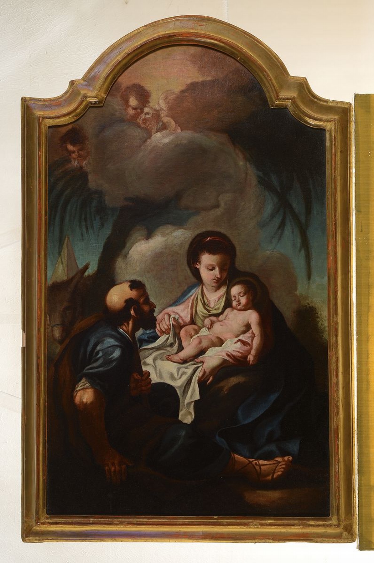 Detail k: Italienischer Künstler, nach Vorbild des 17. Jh., 2. Hälfte 18. Jh., Heilige Familie, lasierende Malerei, Christuskind und Maria in den Mittelpunkt ...
