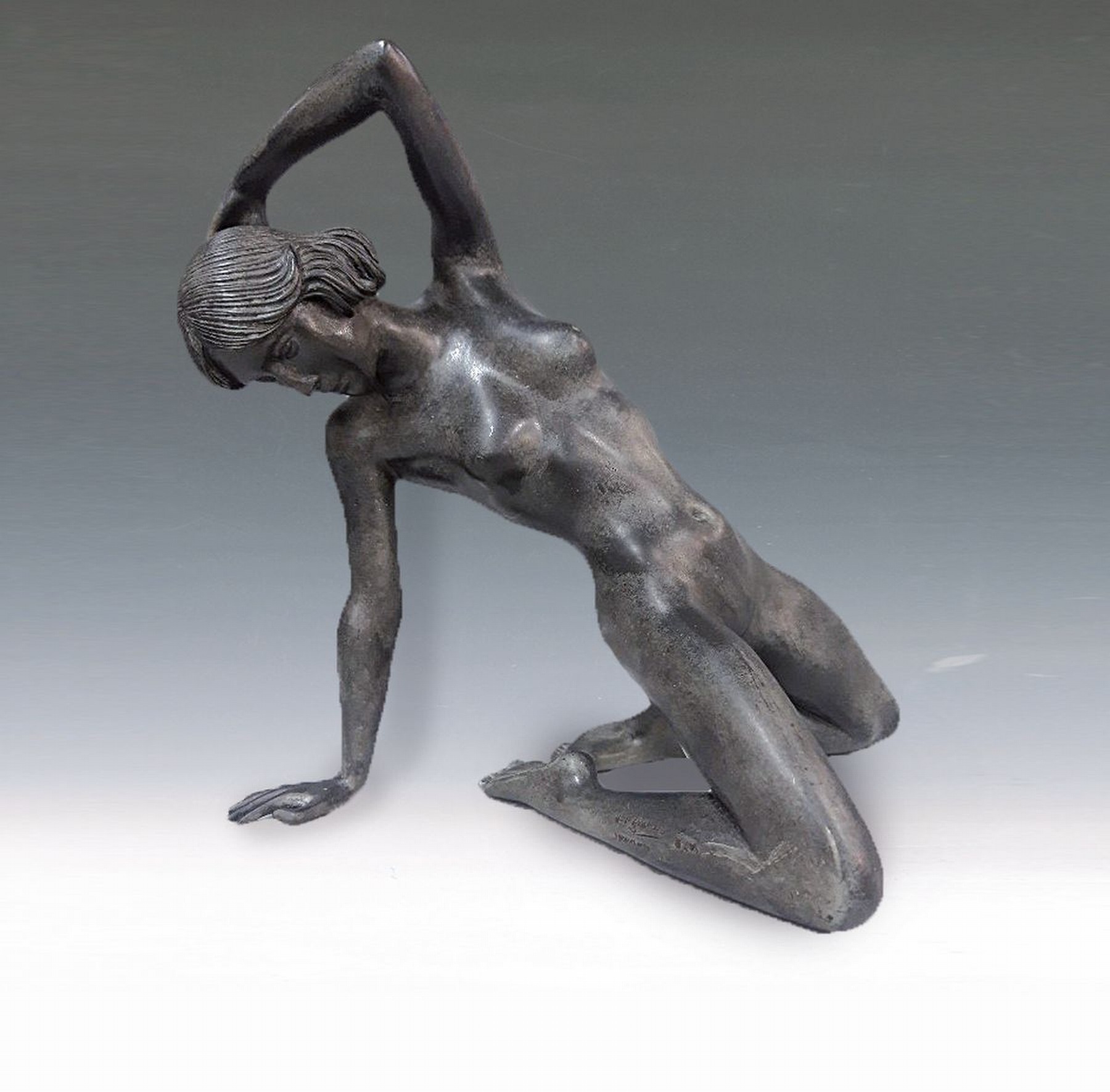 Arno Breker, 1900-1991, Bronzeskulptur, "Grazie", sign., bezeichnet mit E.A. mit Stempel Venturi Arte, ca. 25x23 cm