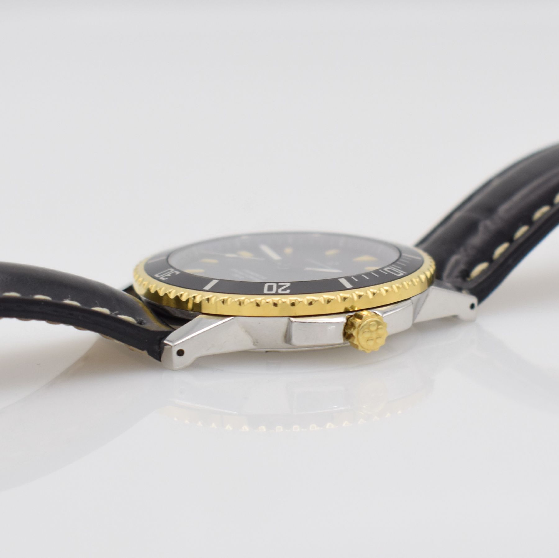 Detail d: ETERNA-MATIC Chronometer Herrenarmbanduhr, Schweiz um 1990, Automatik, Edelstahl/ Gold komb., eins. drehb. Lünette, geschr. Boden m. Widmung, ...