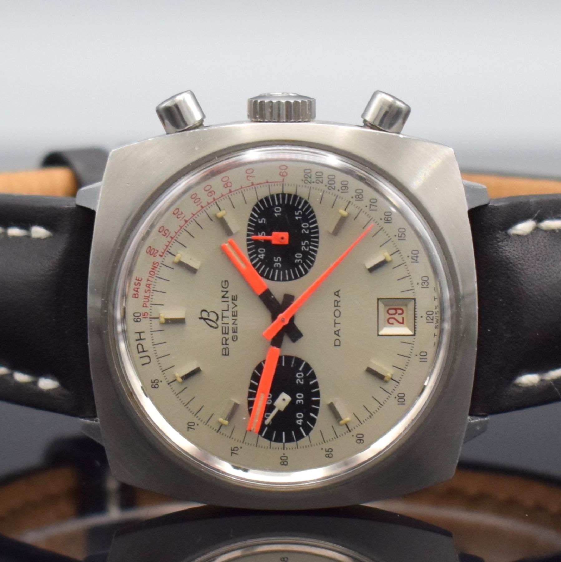 Detail a: BREITLING Datora Herrenarmbanduhr mit Chronograph, Schweiz um 1969, Handaufzug, Ref. 2030, Edelstahlgeh., Boden verschr., modernes Breitling-Band & ...