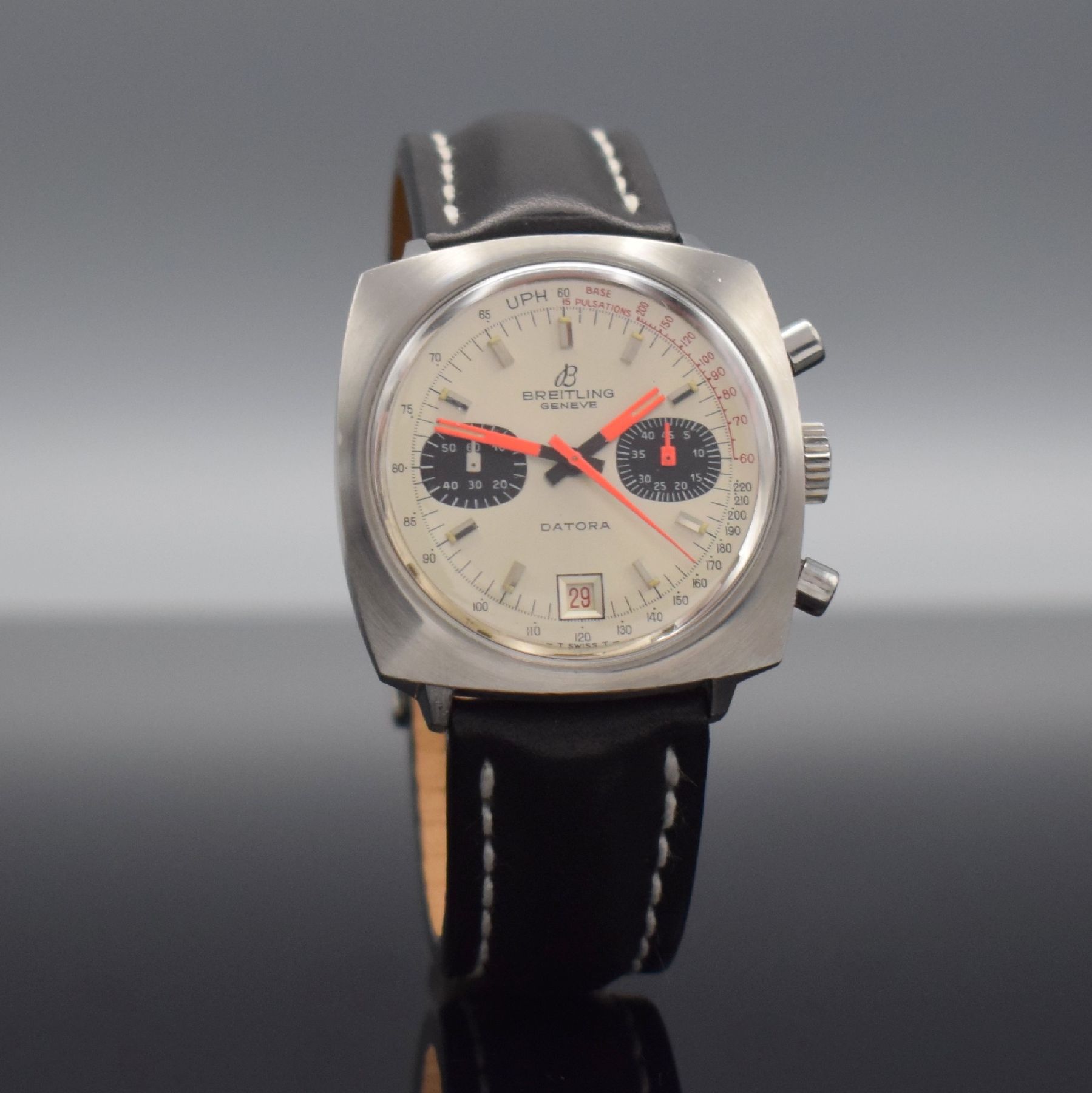 Detail d: BREITLING Datora Herrenarmbanduhr mit Chronograph, Schweiz um 1969, Handaufzug, Ref. 2030, Edelstahlgeh., Boden verschr., modernes Breitling-Band & ...